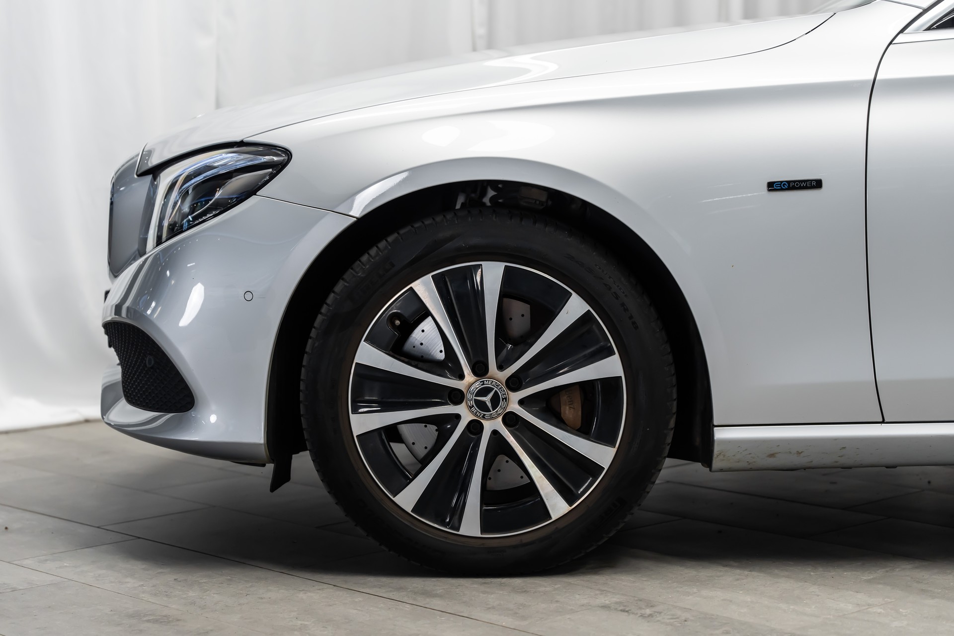 MERCEDES-BENZ E 300 de Avantgarde 9G-Tronic *Facelift*Panorama*Head-Up*Fahrassist*360°*-showroom-element-3