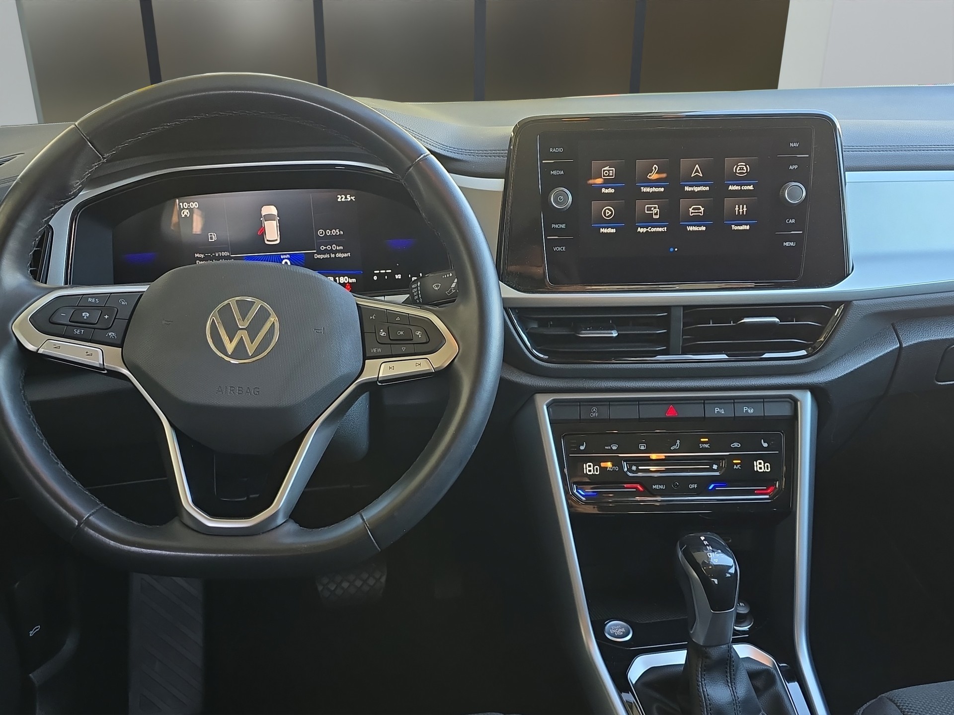VW T-Roc 1.5 TSI Life United DSG-image-9