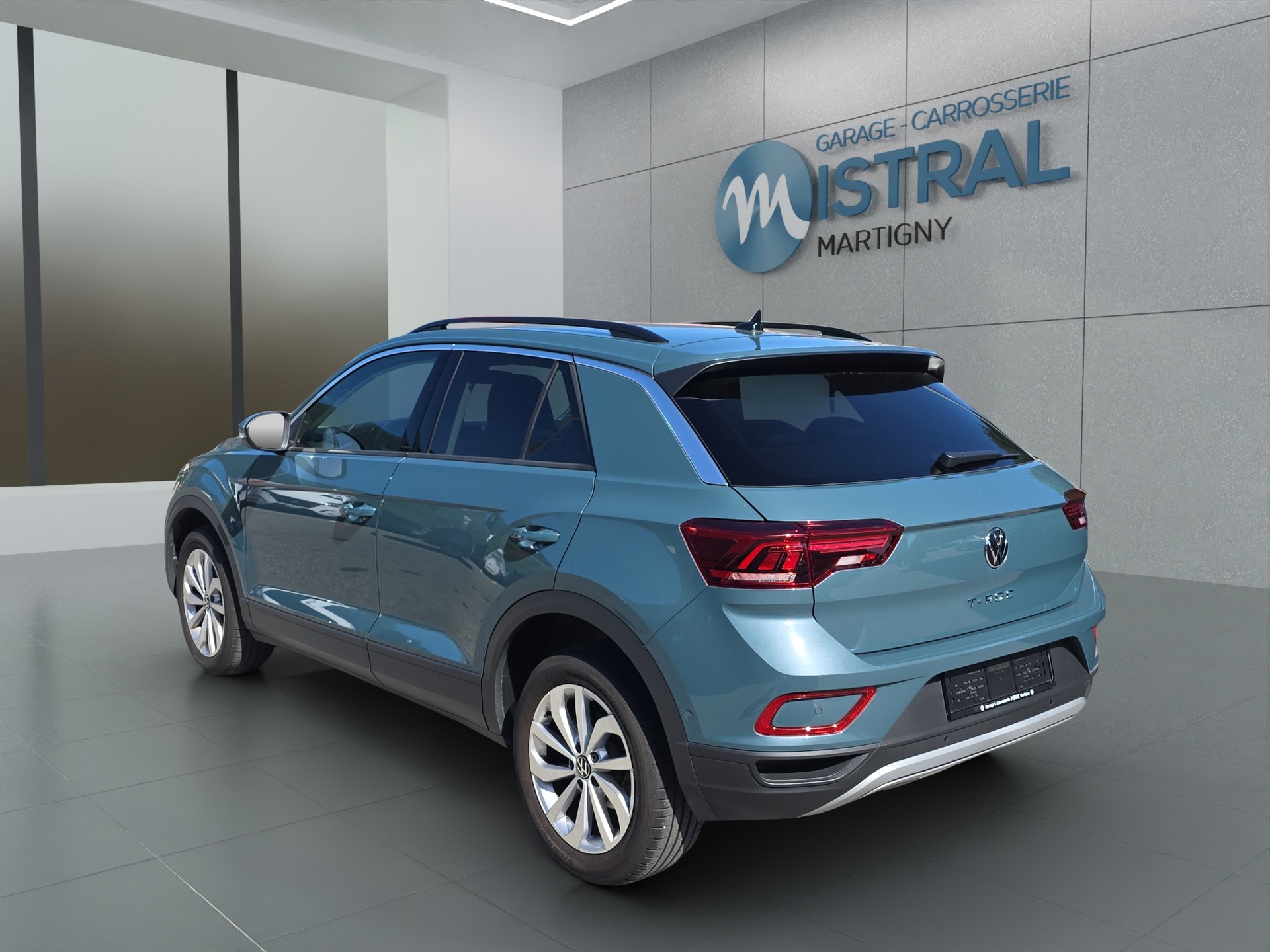 VW T-Roc 1.5 TSI Life United DSG-showroom-element-2