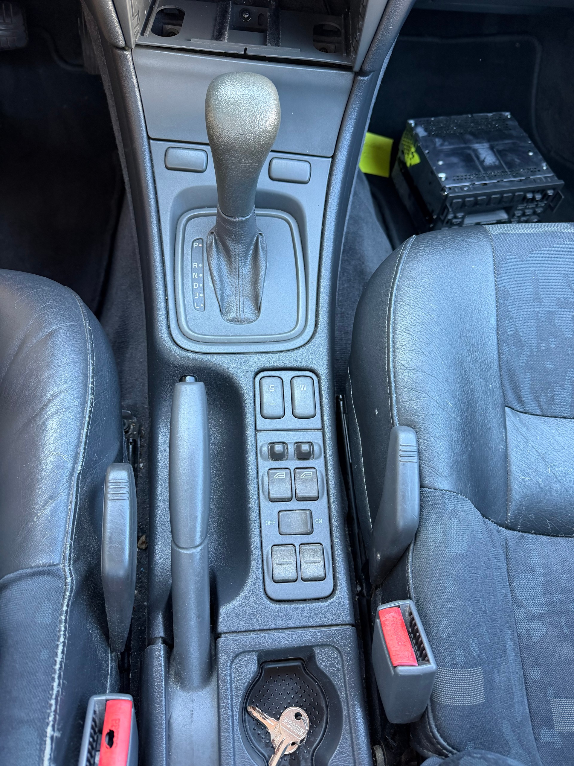 VOLVO S40 2.0-image-19