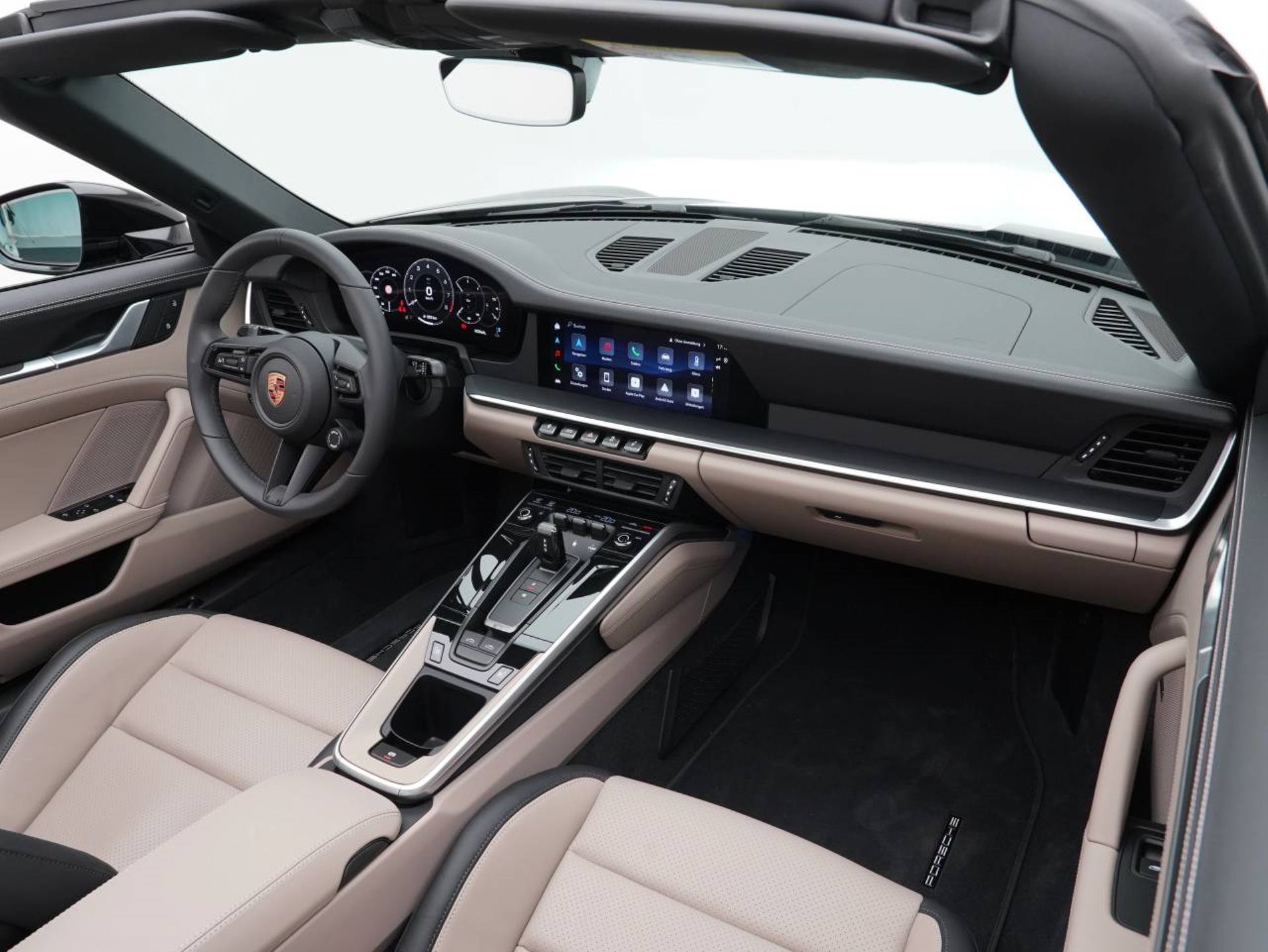 PORSCHE 911 Targa 4S-image-24