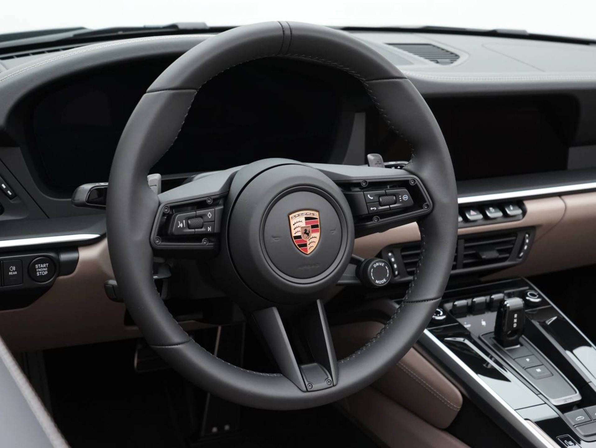 PORSCHE 911 Targa 4S-image-15