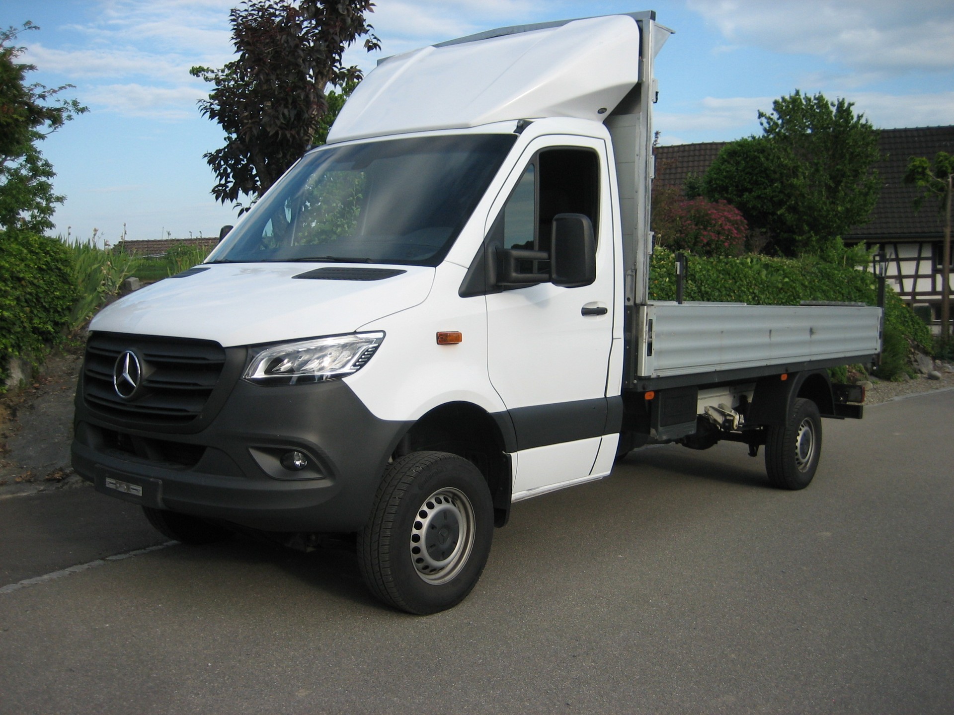 MERCEDES-BENZ Sprinter 319 CDI Lang 9G-TRONIC 4x4