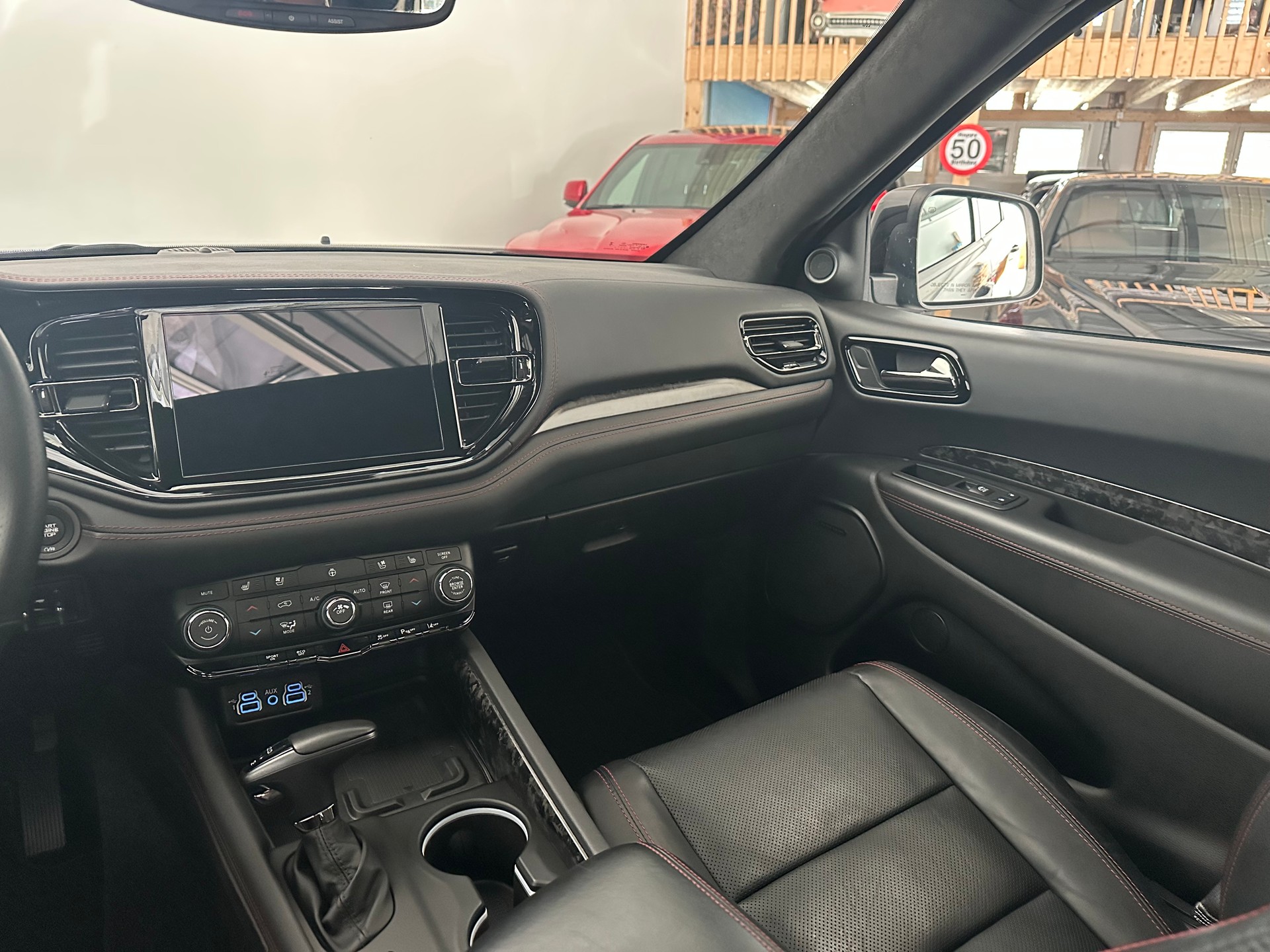 DODGE Durango R/T Premium-image-10