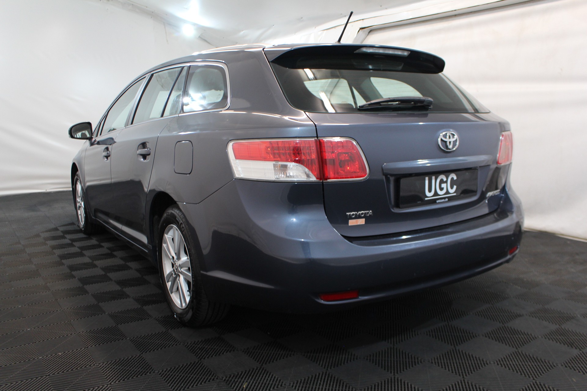 TOYOTA Avensis Wagon 2.0 VMa Luna MdS-showroom-element-3