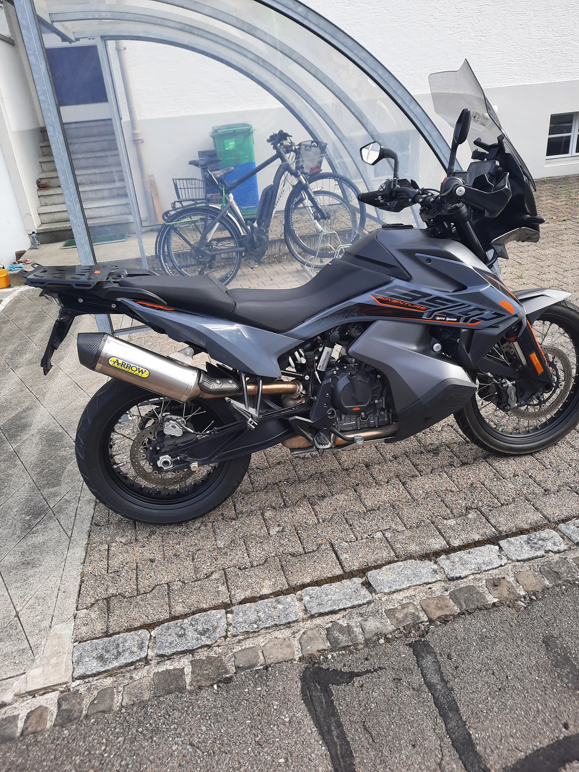 KTM 890 Adventure-image-0