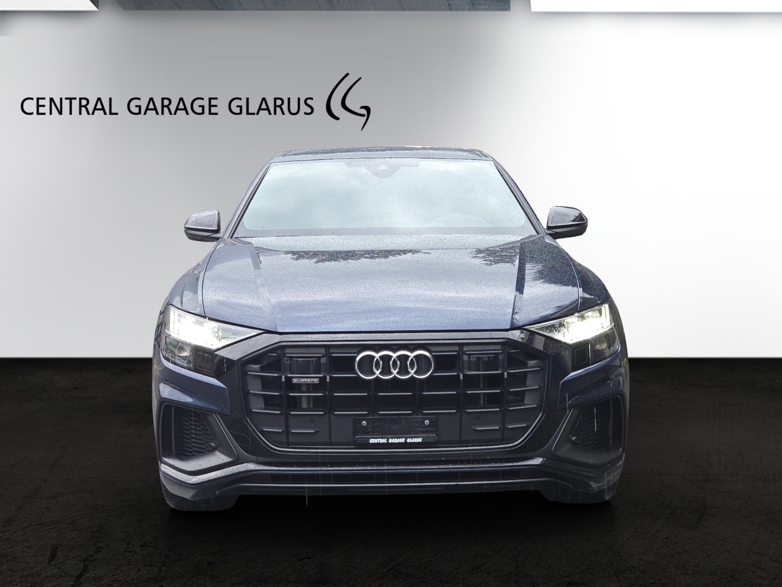 AUDI Q8 55 TFSI quattro tiptronic-showroom-element-2