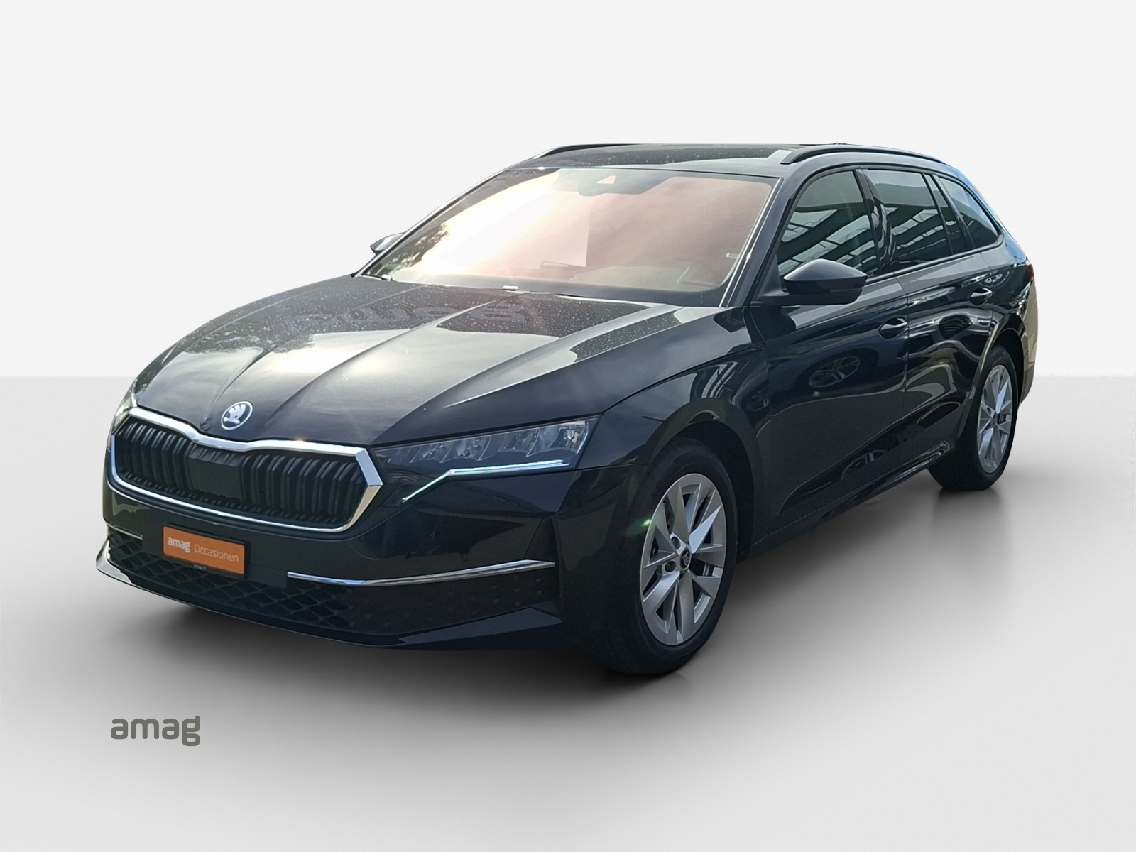 SKODA Octavia Combi 1.5 TSI mHEV DSG Dynamic