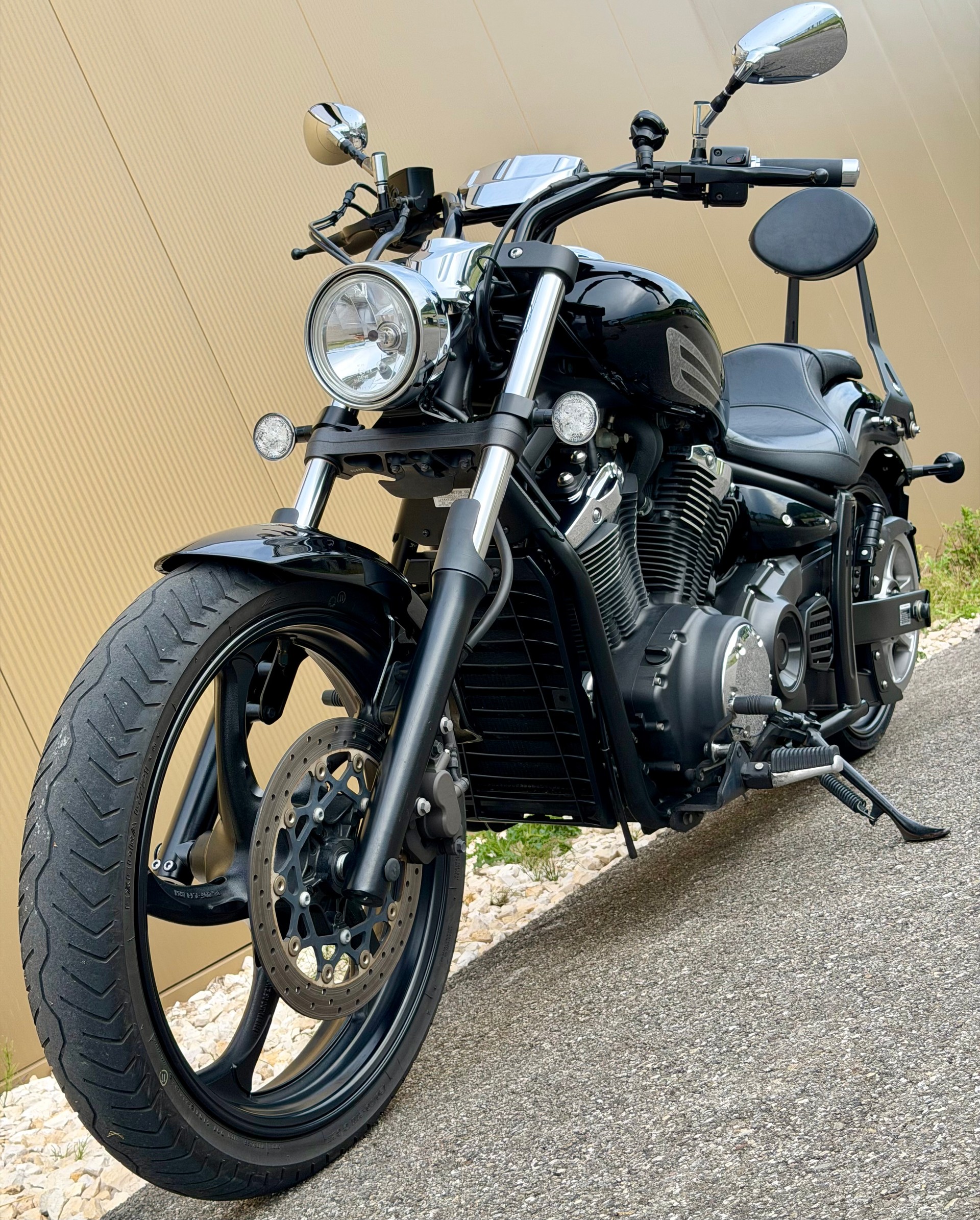 YAMAHA XVS 1300 Custom-image-7