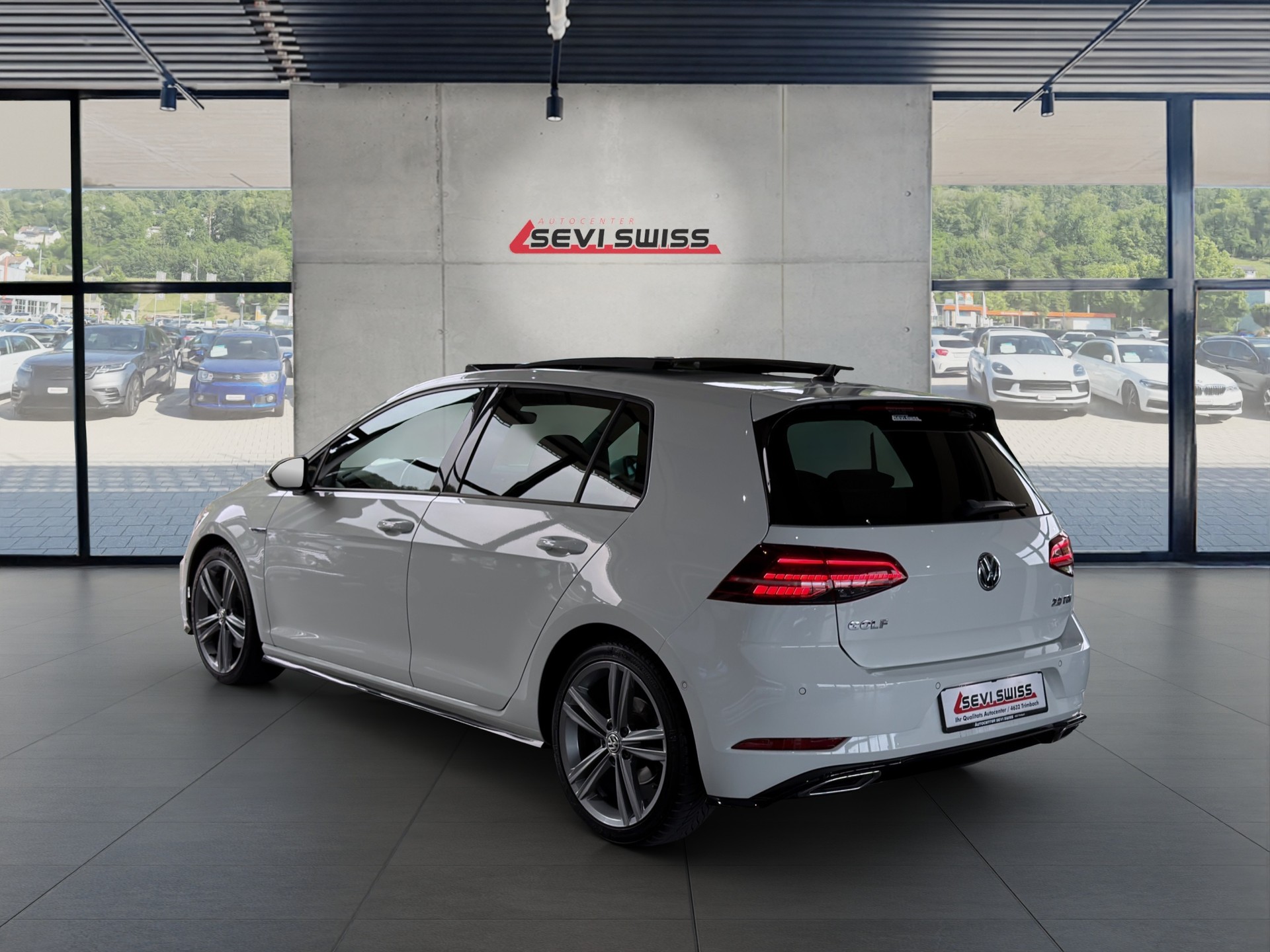 VW Golf 2.0 TDI Highline DSG*R-Line*Frisch ab MFK,1 Jahr oder 20'000km Garantie*-showroom-element-3