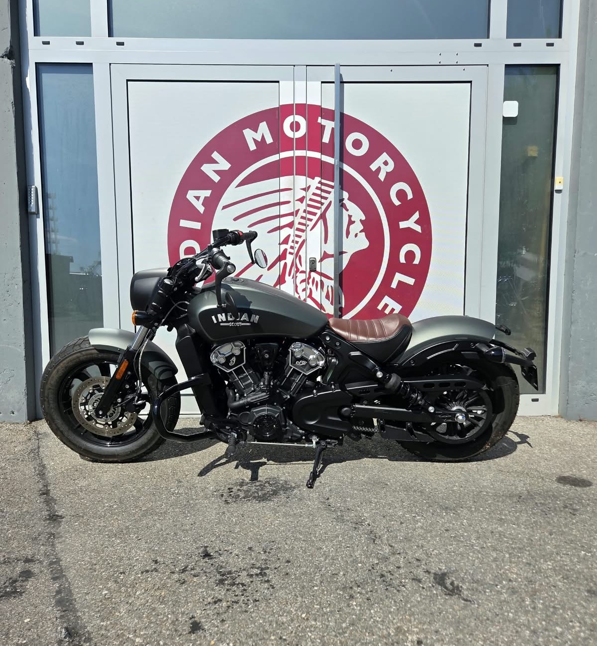 INDIAN Scout Bobber-image-1