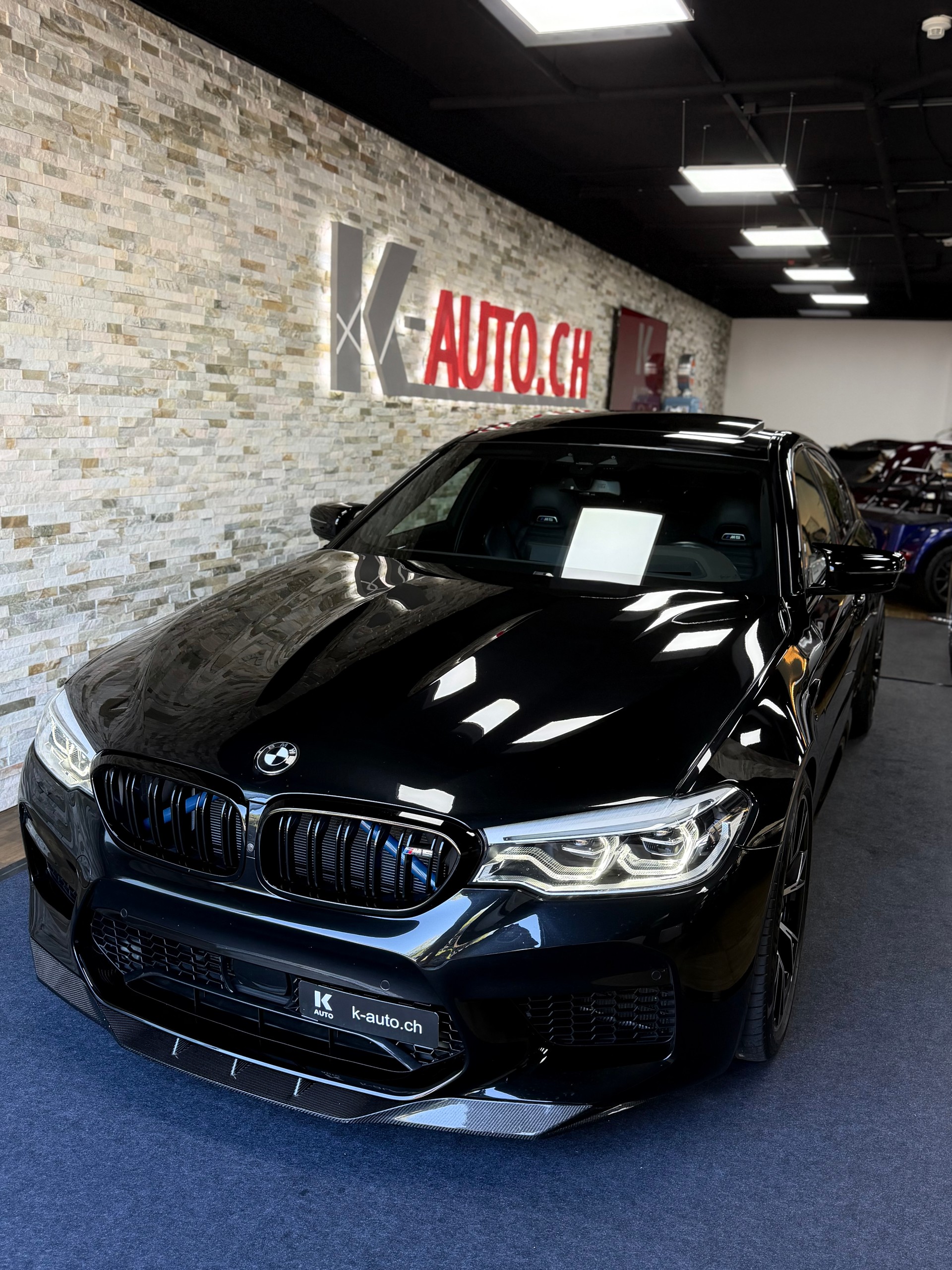 BMW M5 xDrive Competition Drivelogic-showroom-element-1