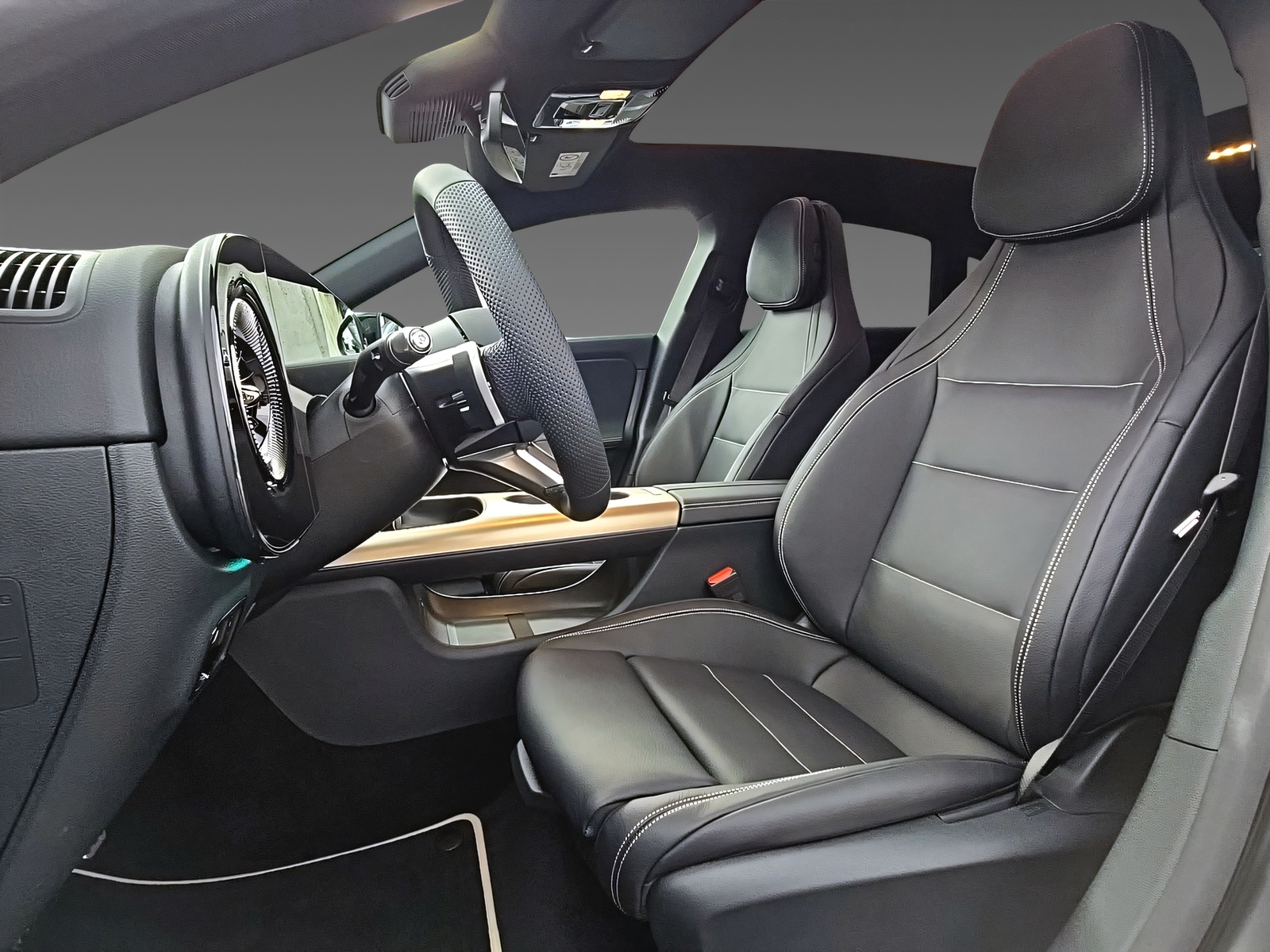 MERCEDES-BENZ CLA 220 4Matic Shooting Brake-image-7
