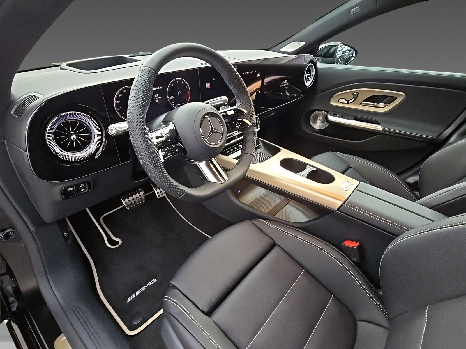MERCEDES-BENZ CLA 220 4Matic Shooting Brake-image-6