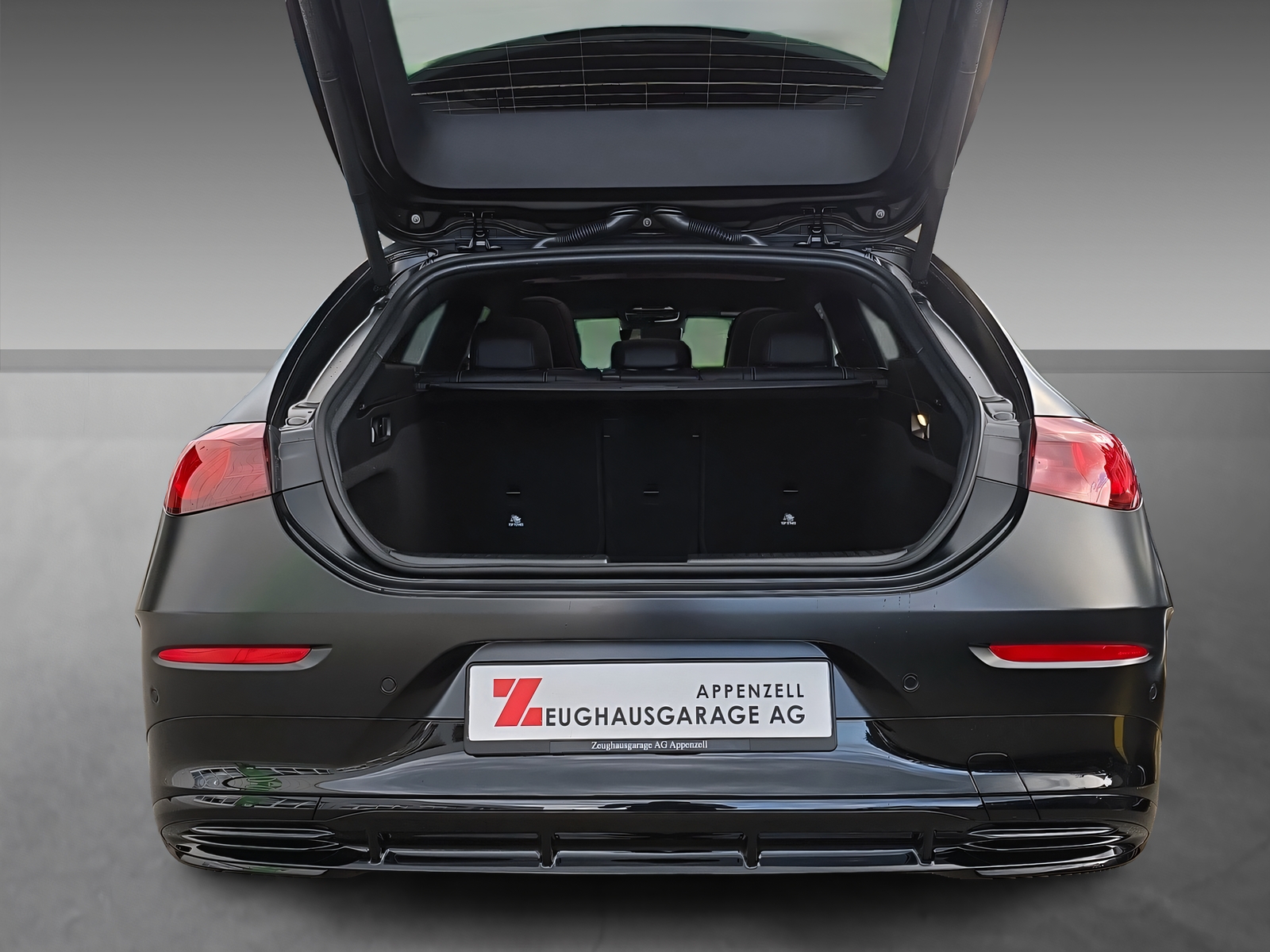 MERCEDES-BENZ CLA 220 4Matic Shooting Brake-image-14