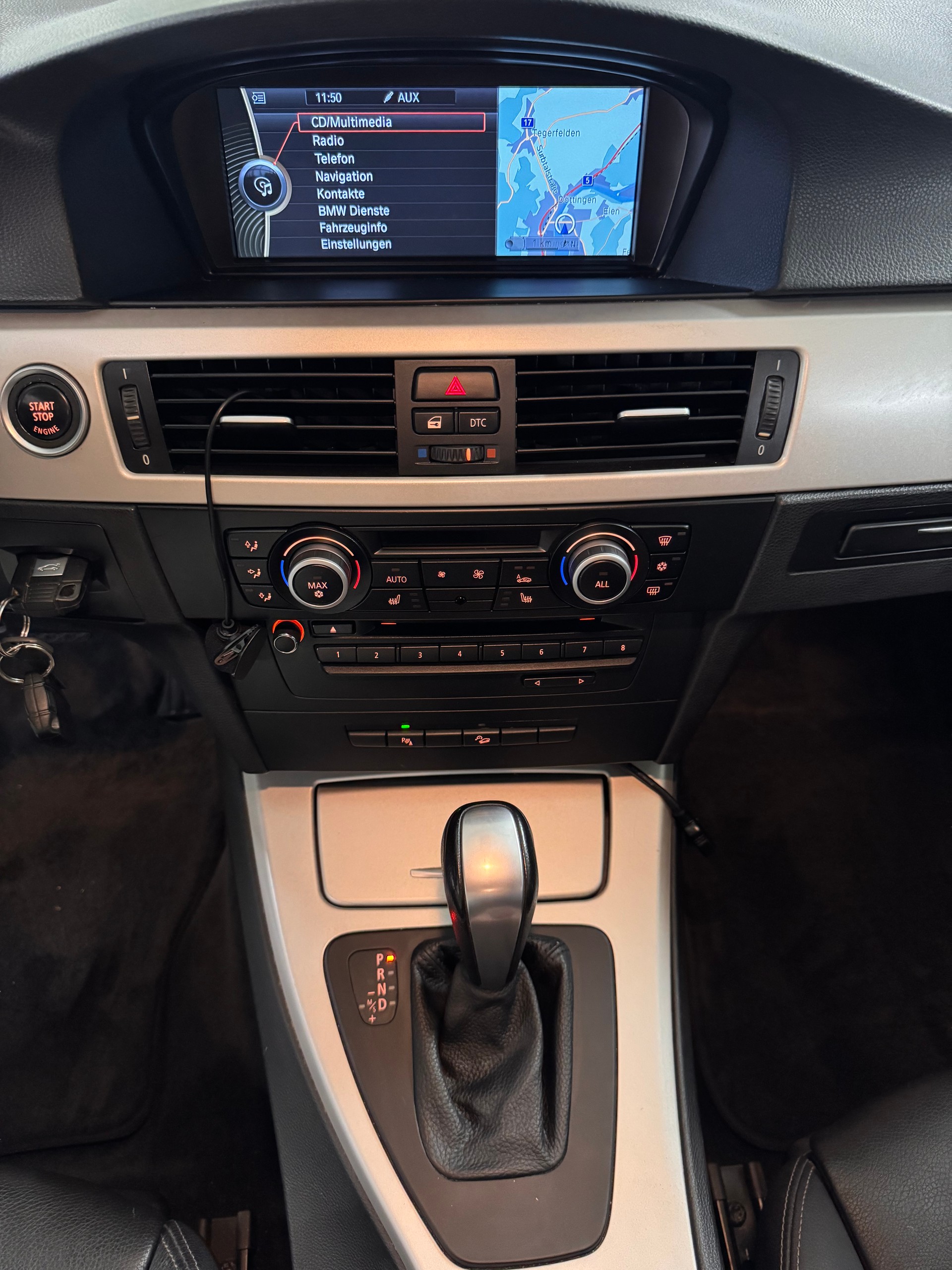 BMW 325i xDrive Touring Steptronic-image-13