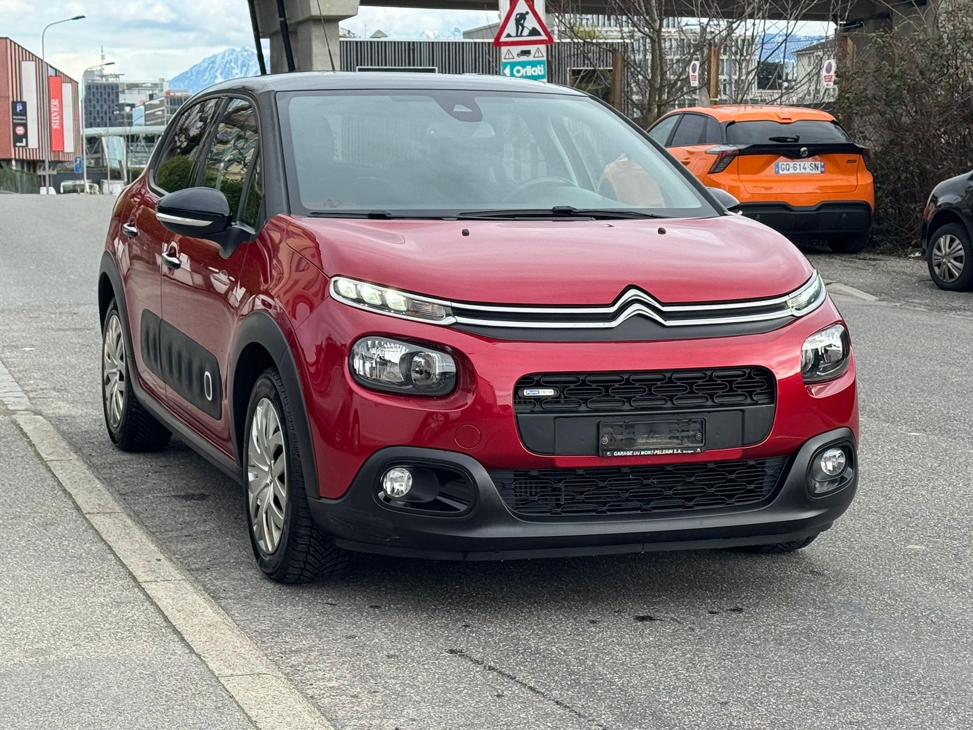 CITROEN C3 1.2i PureTech Shine EAT-showroom-element-1