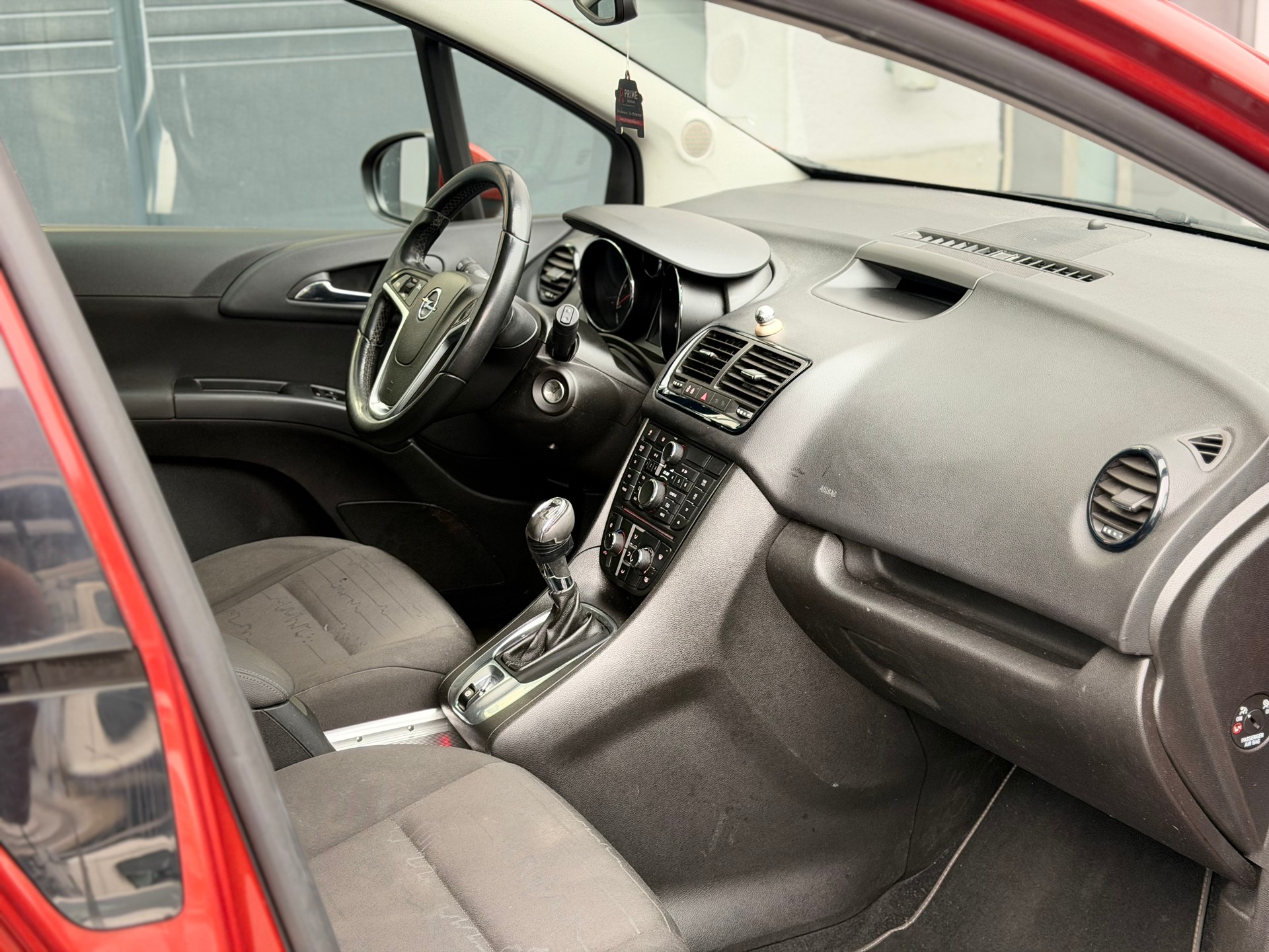 OPEL Meriva 1.7 CDTi Cosmo Automatic-image-8