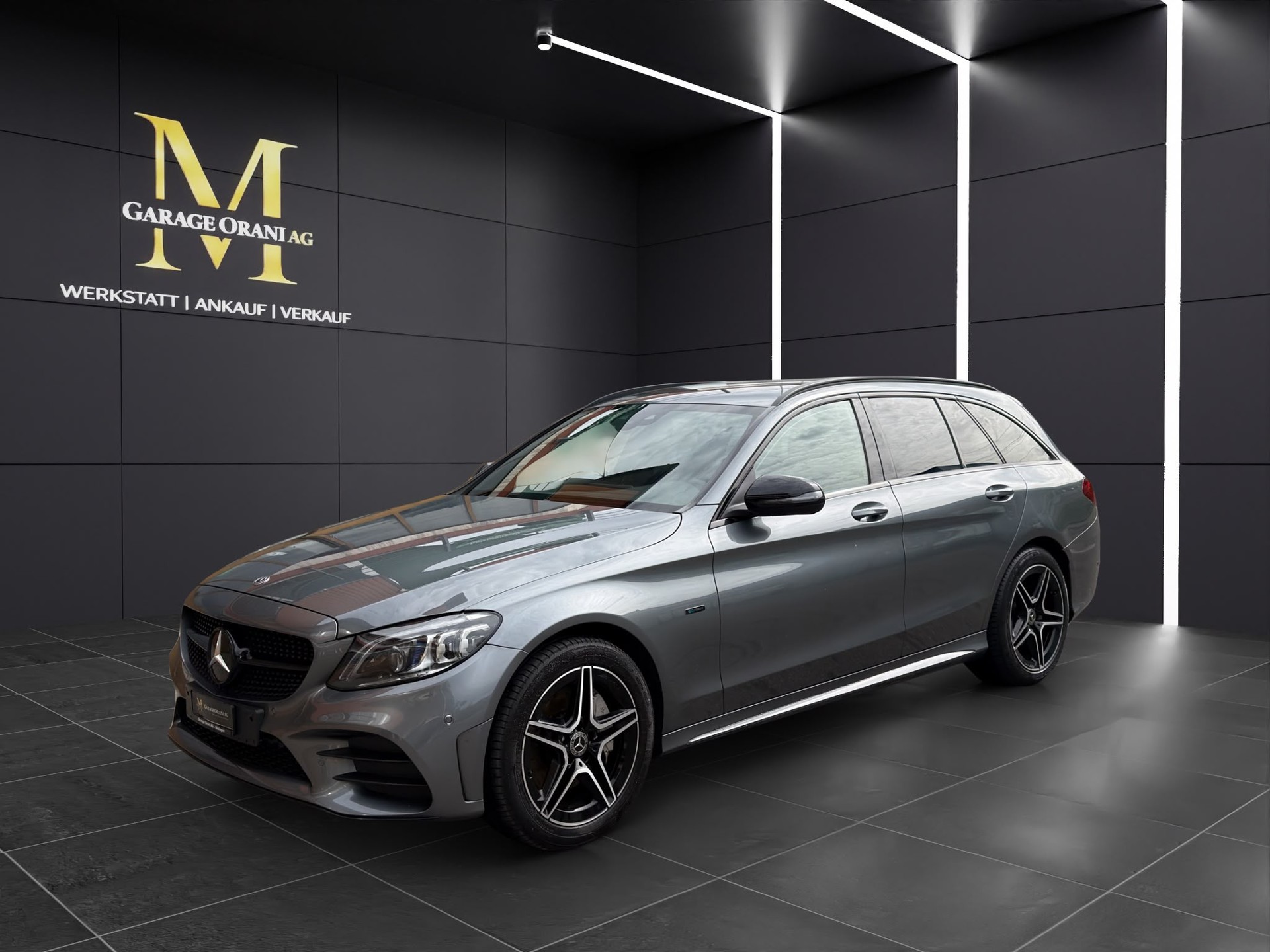 MERCEDES-BENZ C 300 e T-Modell AMG Line 9G-Tronic