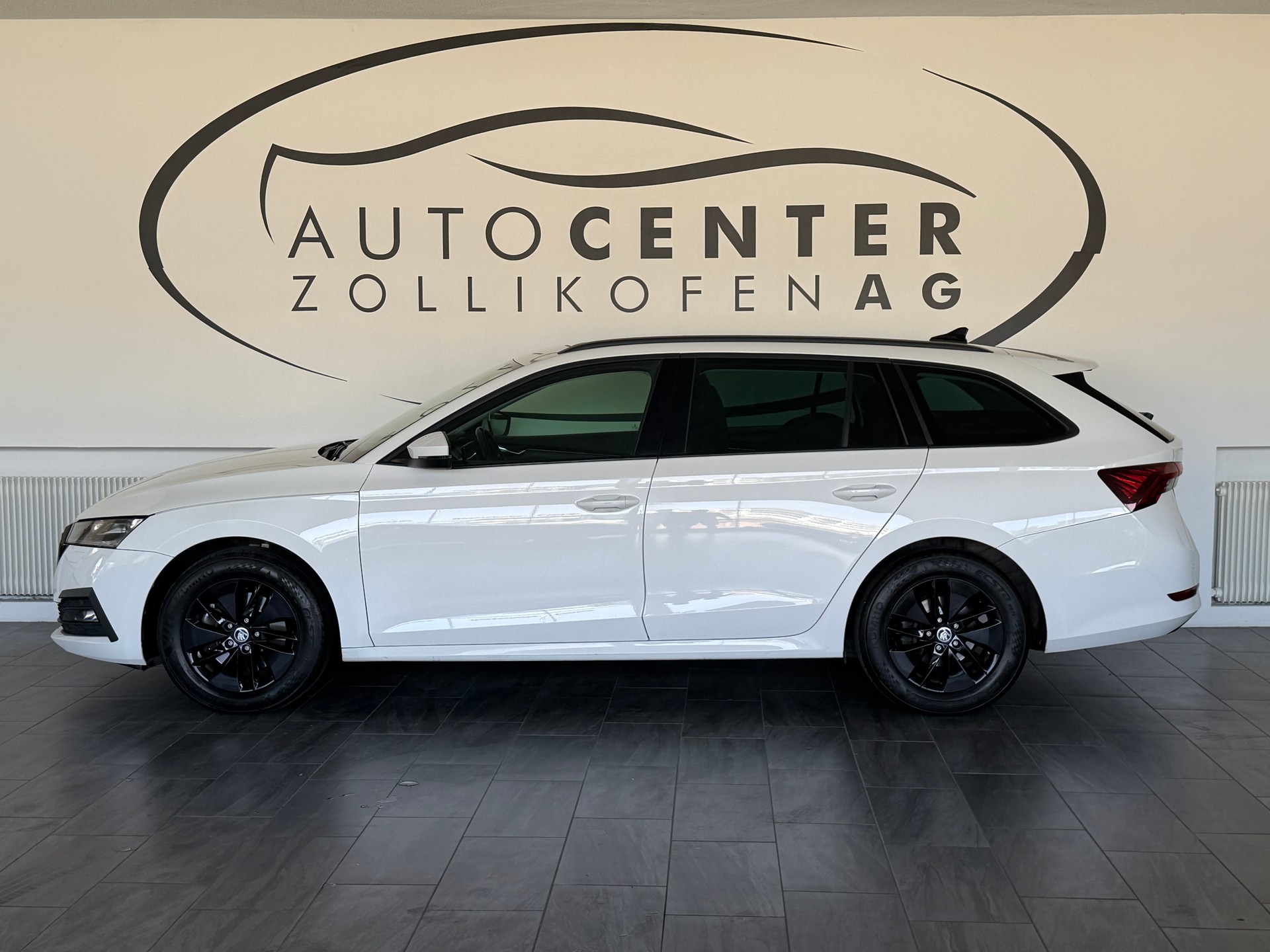 SKODA Octavia Combi 2.0 TDI DSG SportLine 4x4-showroom-element-3
