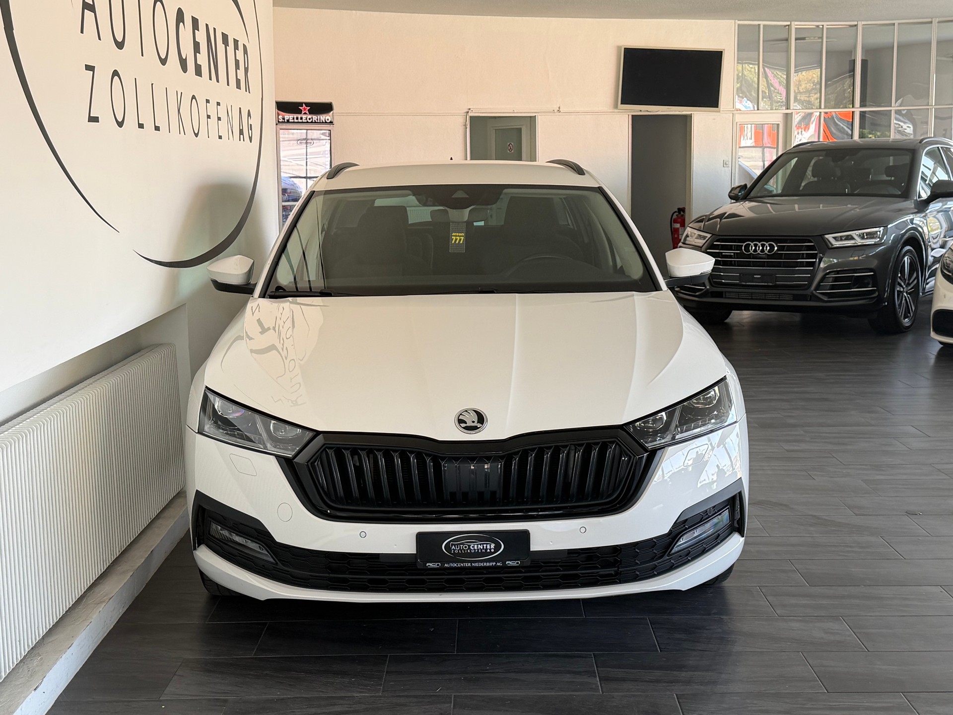 SKODA Octavia Combi 2.0 TDI DSG SportLine 4x4-showroom-element-2