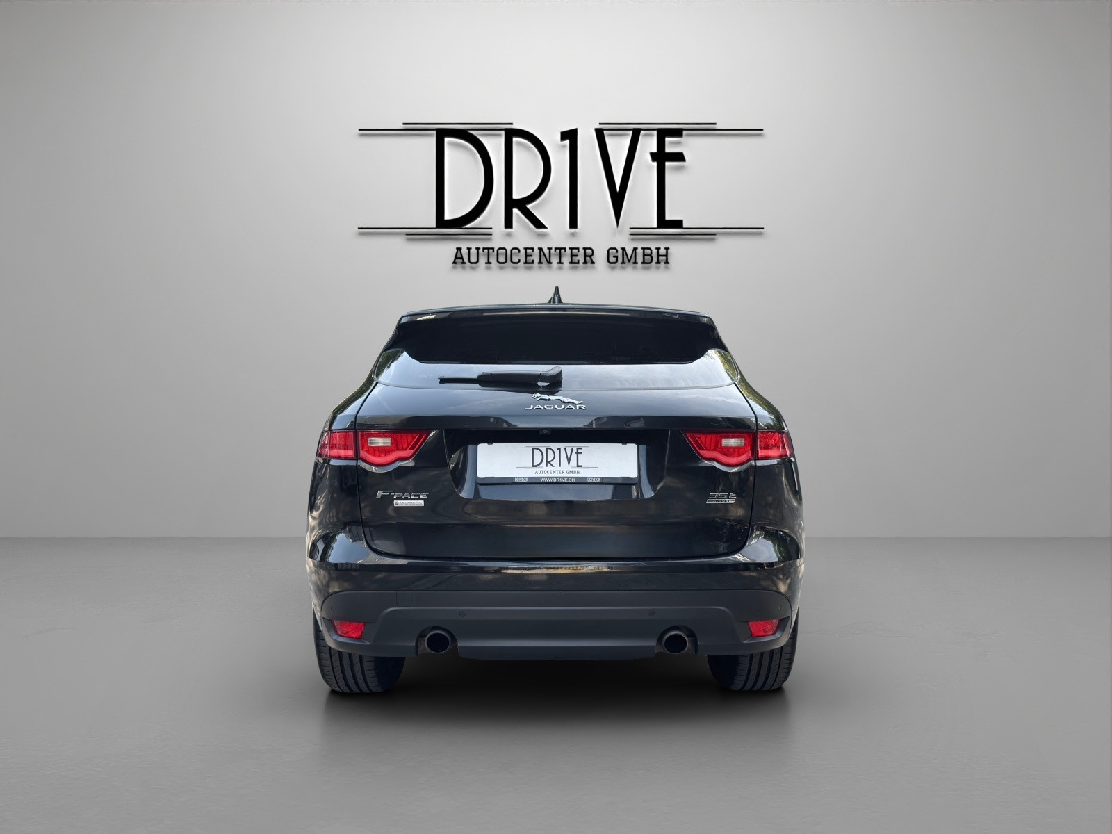 JAGUAR F-Pace 3.0 V6 Prestige AWD Automatik *Panorama-Schiebedach + Rückfahrkamera*-image-5