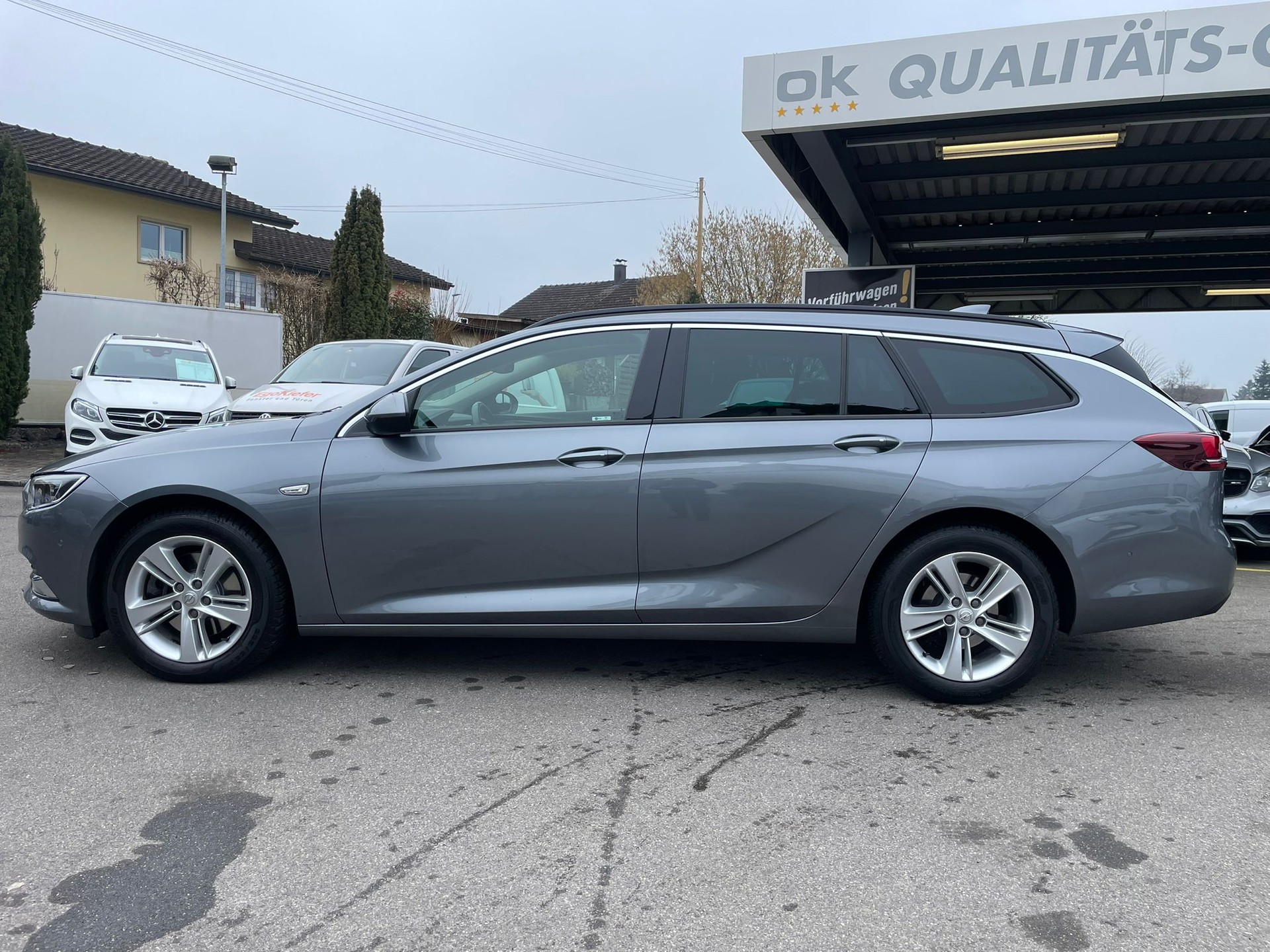 OPEL Insignia 2.0 CDTI Sports Tourer Edition Automatic-image-3