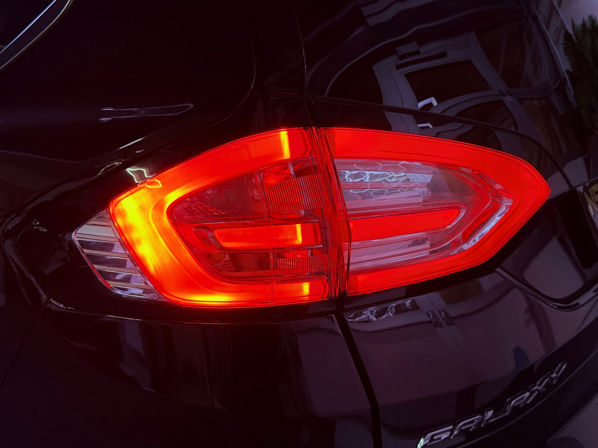 FORD Galaxy 2.0 TDCi Titanium AWD PowerShift 7 PLÄTZER-image-9