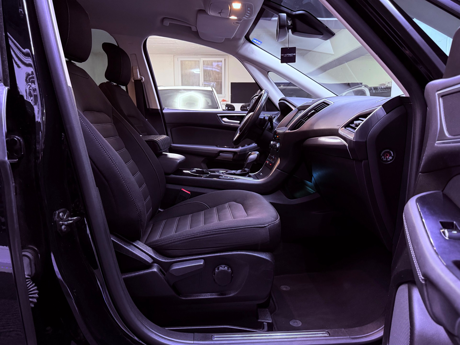 FORD Galaxy 2.0 TDCi Titanium AWD PowerShift 7 PLÄTZER-image-24