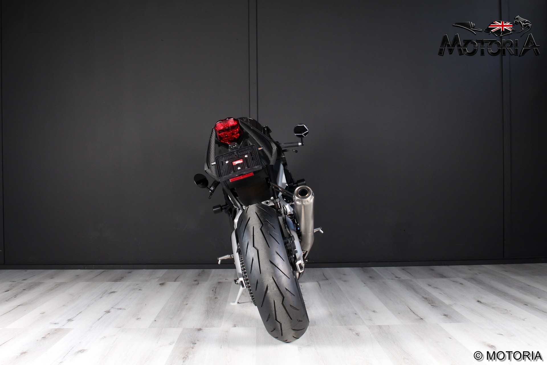 TRIUMPH Daytona 765 Moto2 (Nr.329)-image-3