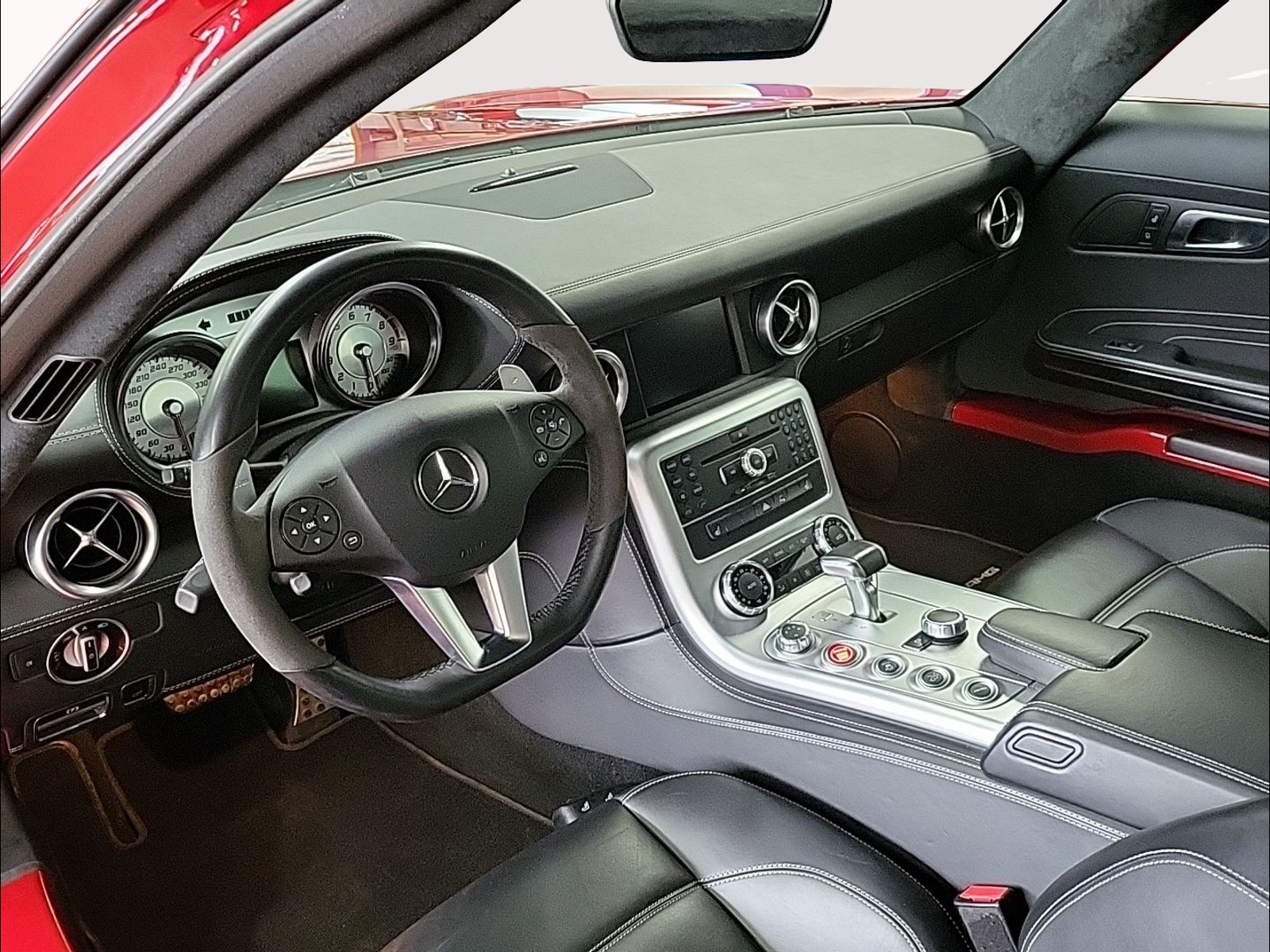 MERCEDES-BENZ SLS 63 AMG Speedshift-image-8