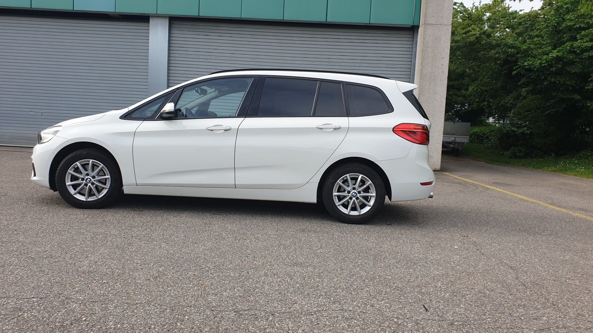 BMW 218d Gran Tourer Steptronic-image-1
