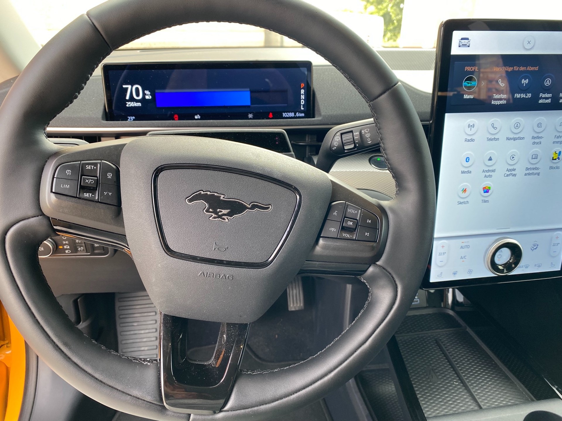 FORD Mustang MACH-E RWD 75 kWh-image-10