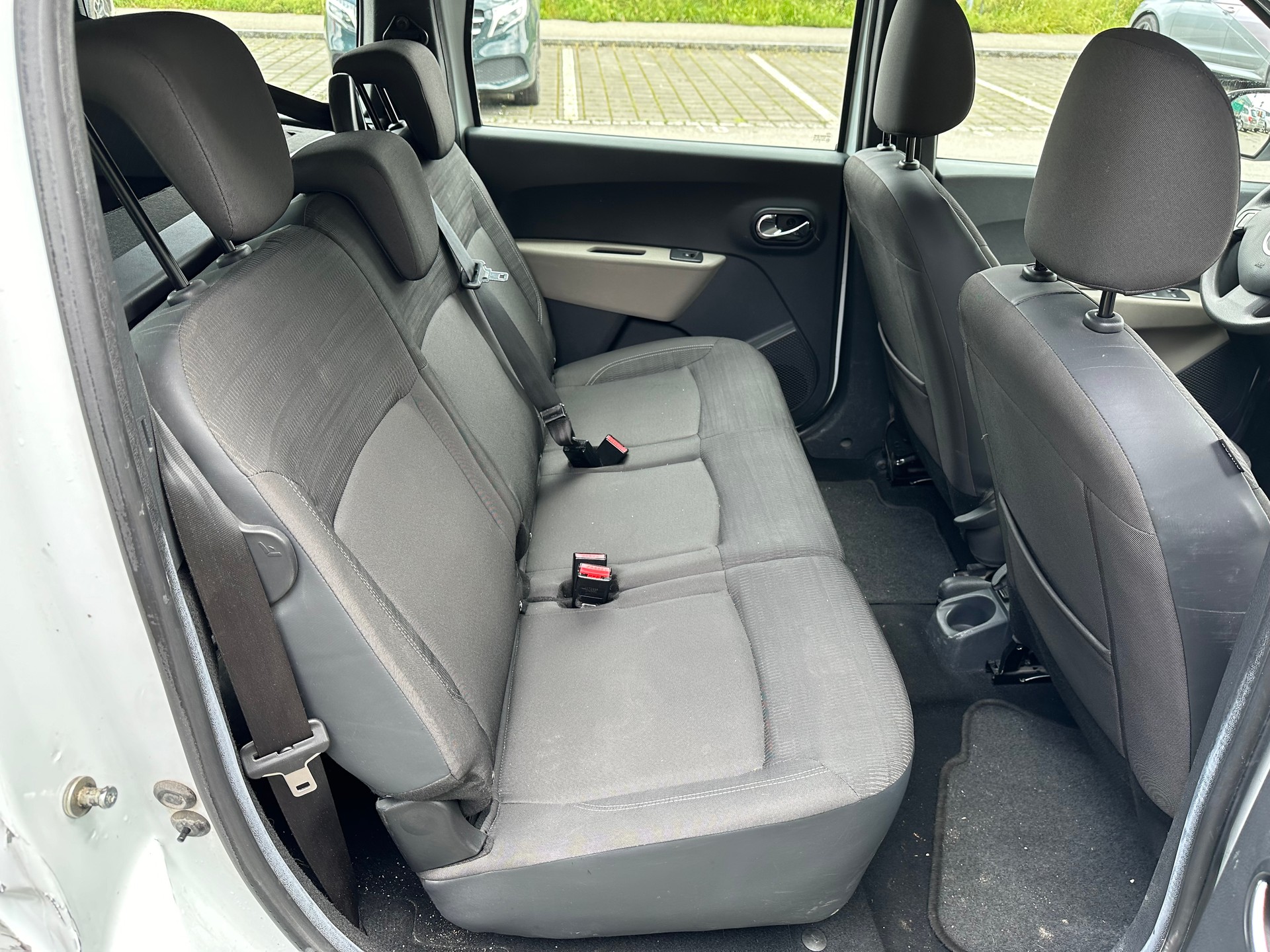 DACIA Lodgy 1.2 Turbo Lauréate 5PL FIXPREIS-image-11