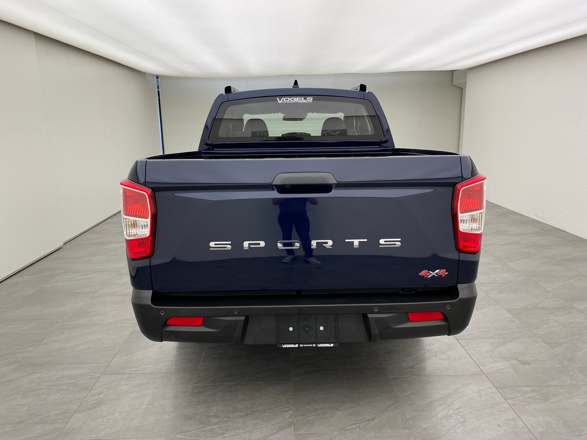KGM-SsangYong Musso Grand Black Pack 2.2D 4WD-image-4
