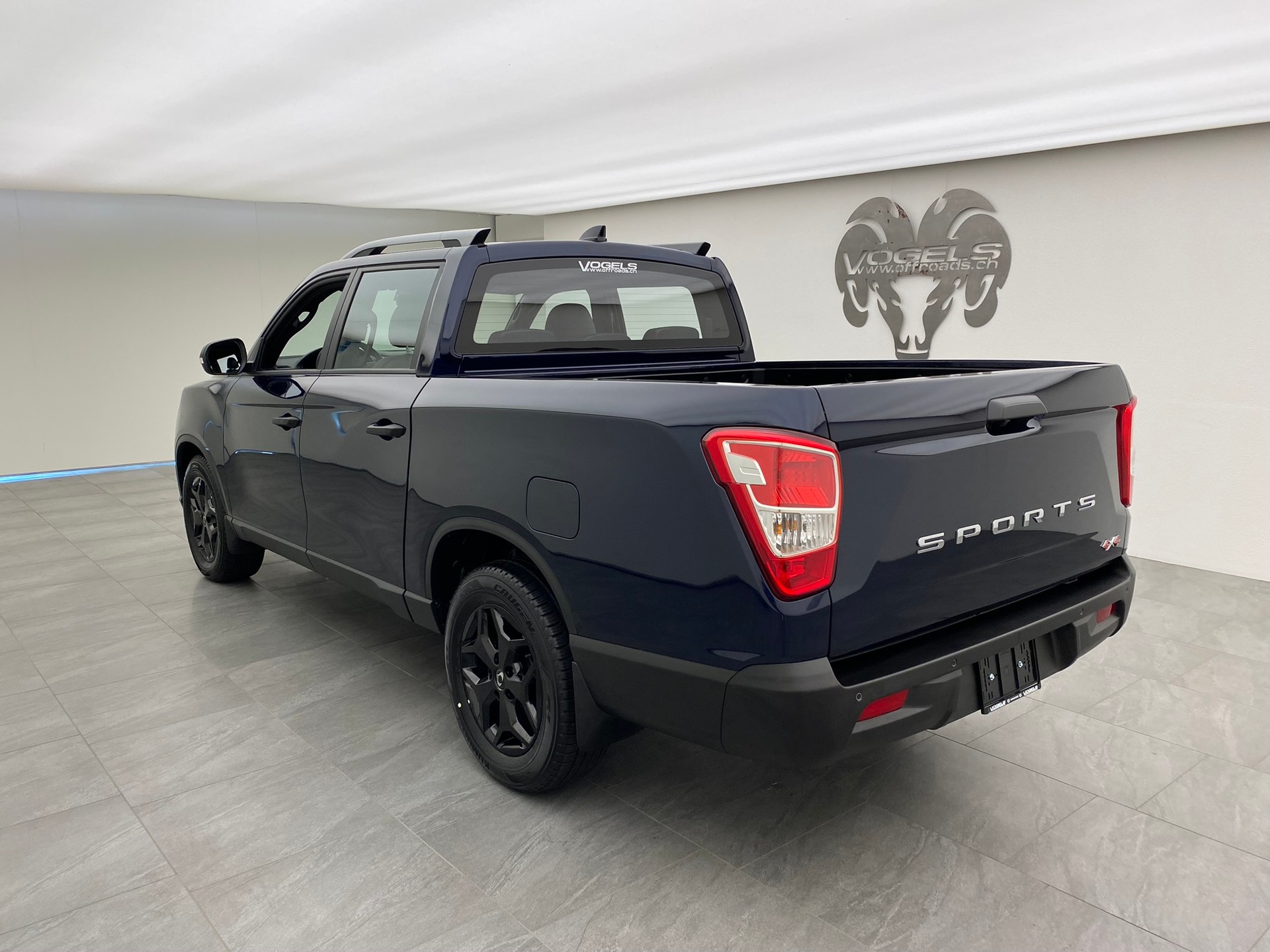 KGM-SsangYong Musso Grand Black Pack 2.2D 4WD-image-5