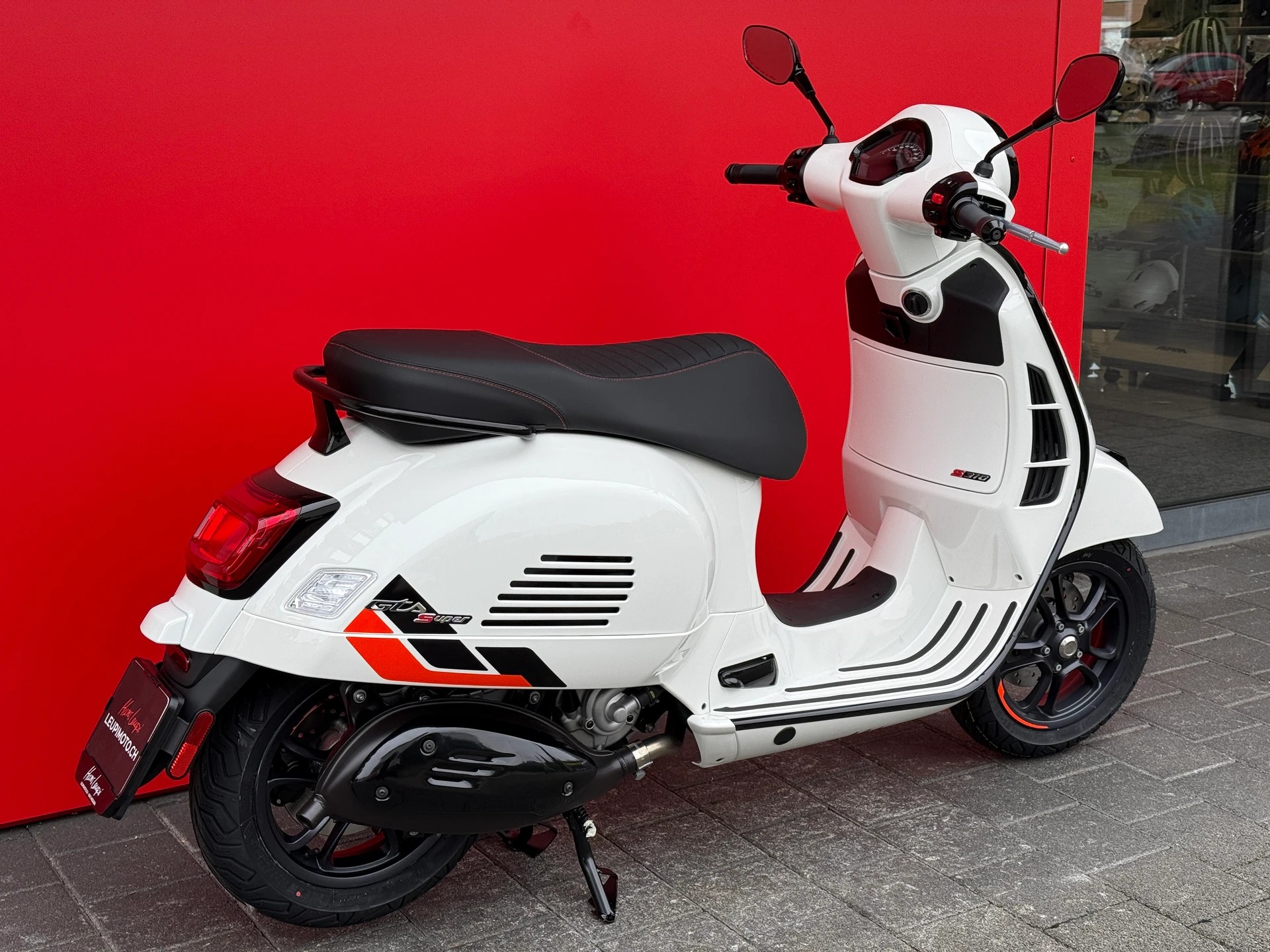 PIAGGIO Vespa GTS 125 Super Sport RST Euro 5+-image-8