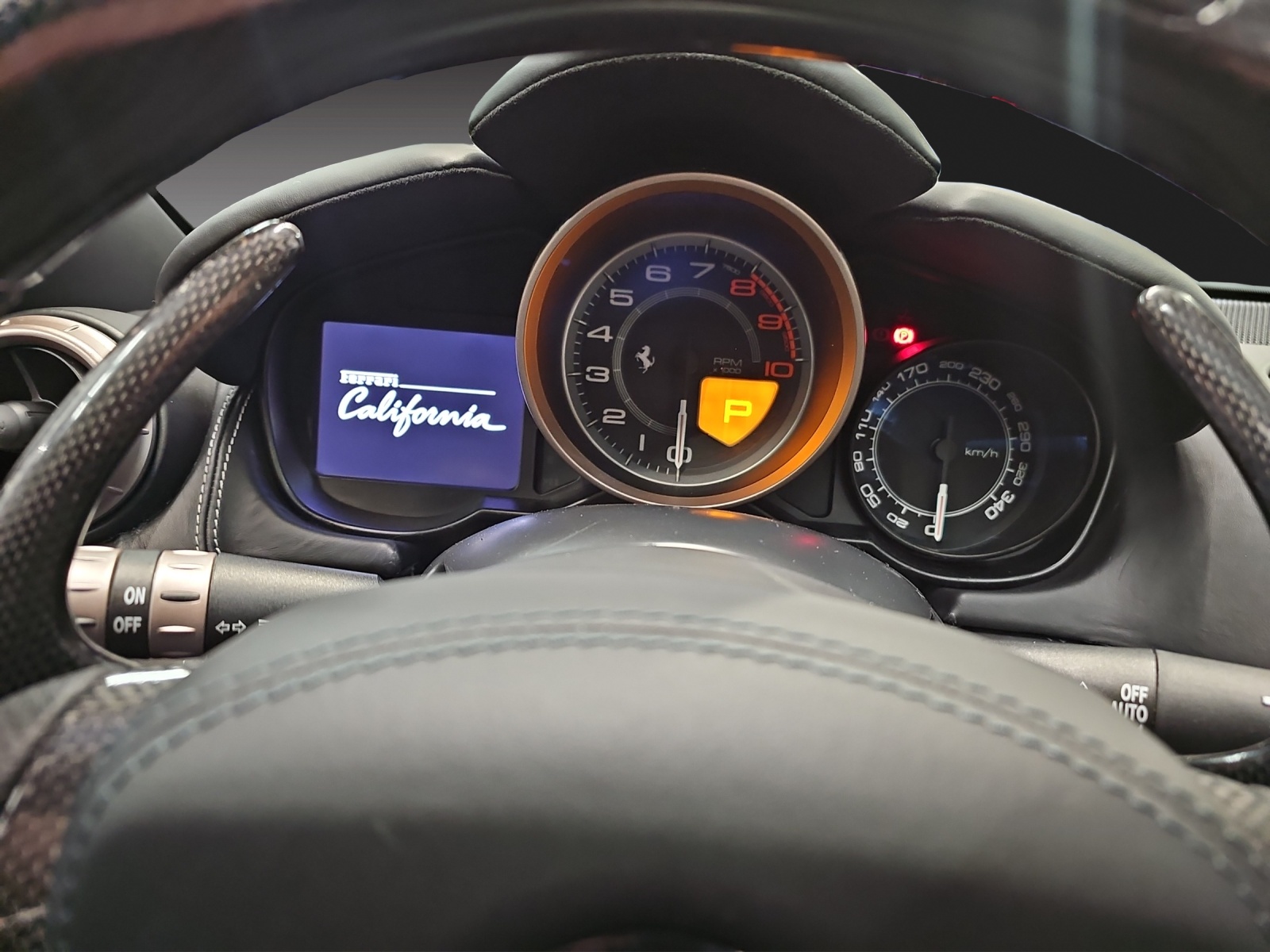 FERRARI California 4.3 V8-image-8