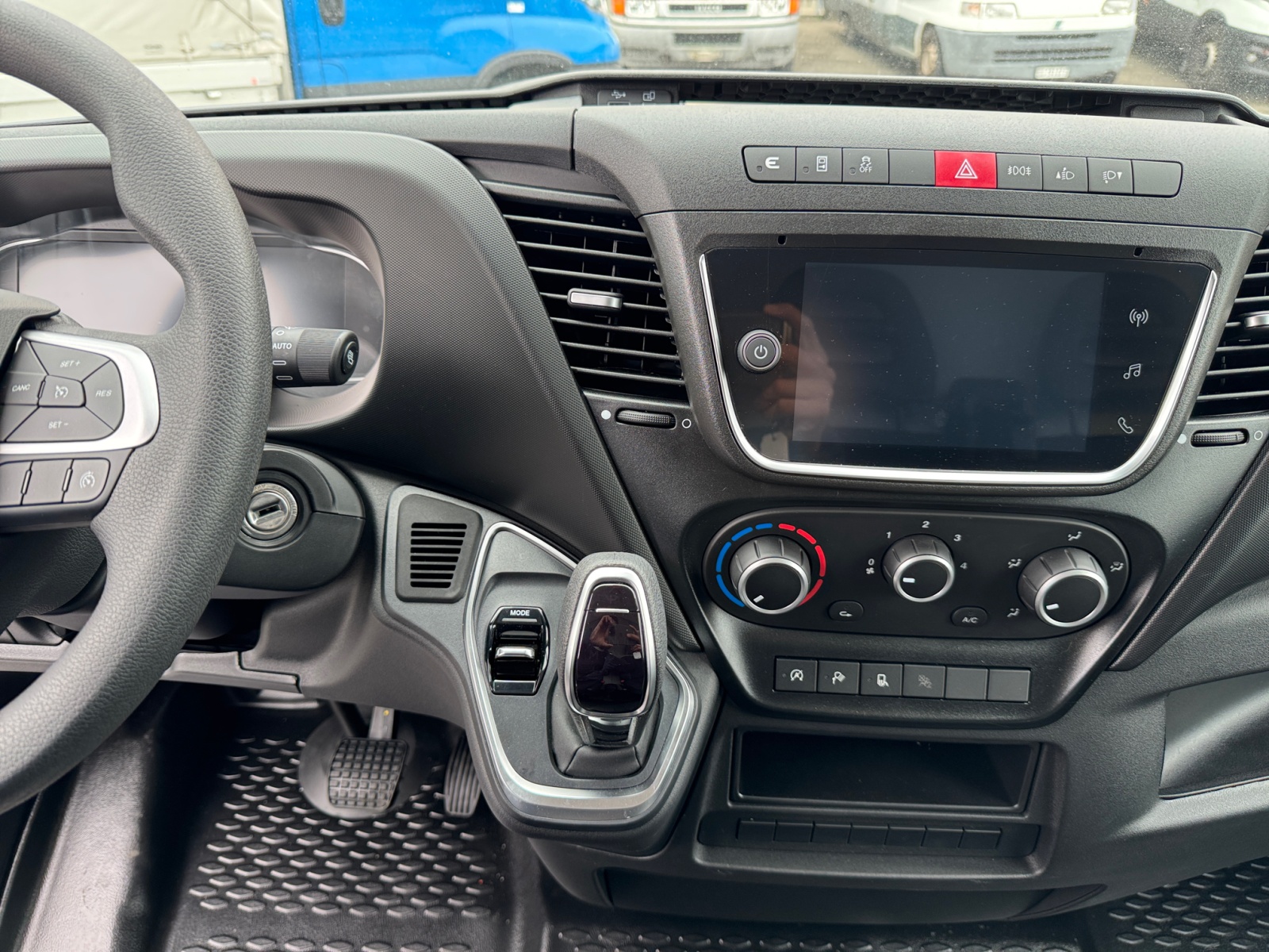 IVECO 35S18HA8V H2-image-9