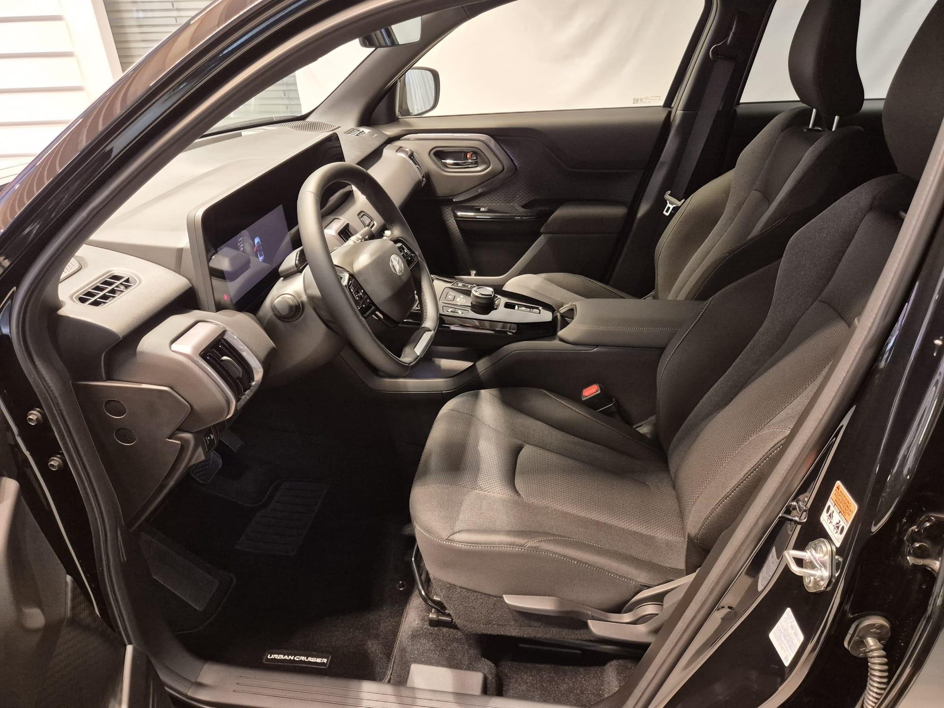 TOYOTA Urban Cruiser Trend AWD-showroom-element-2