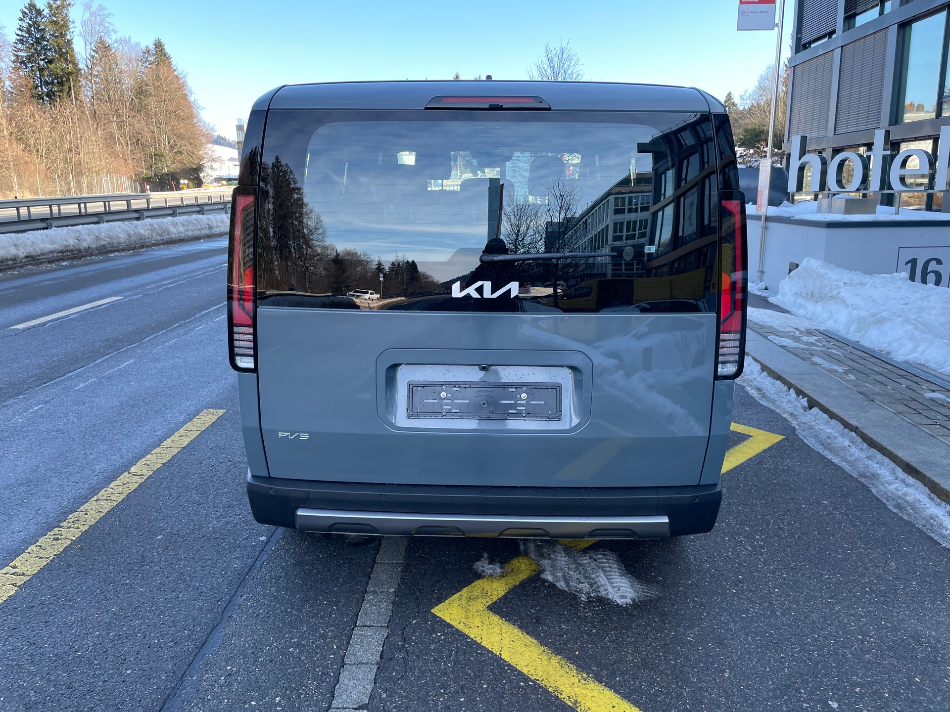 KIA PV5 71.2 kWh Elite mit Wärmepumpe, VOLLAUSSTATTUNG-image-6