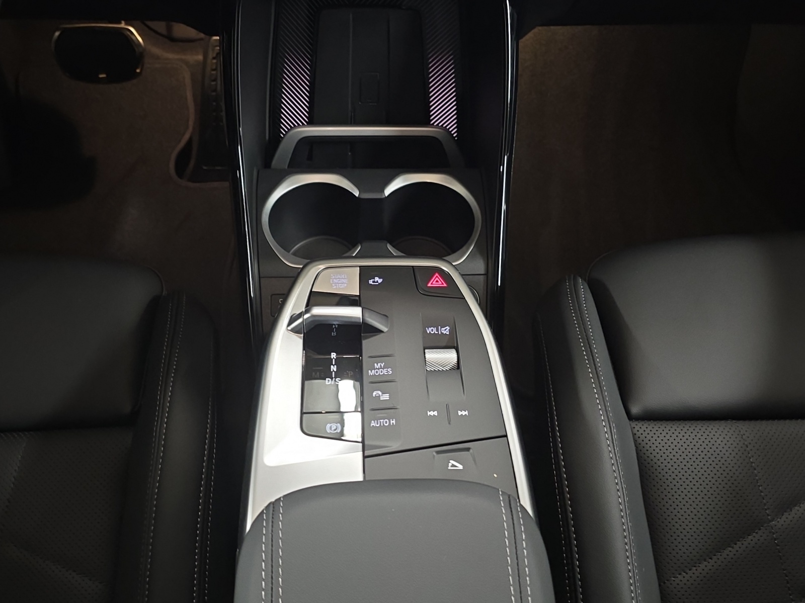 BMW X1 xDrive 23i 48V M Sport Pro-image-16