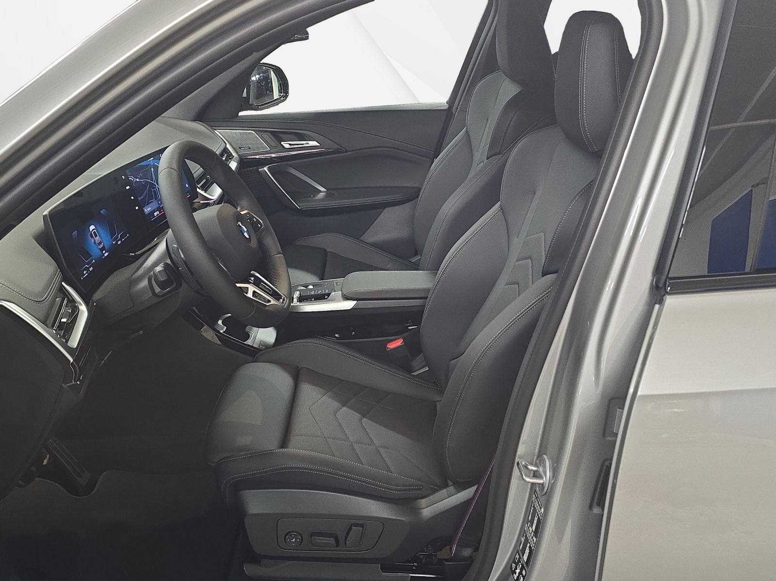 BMW X1 xDrive 23i 48V M Sport Pro-image-9