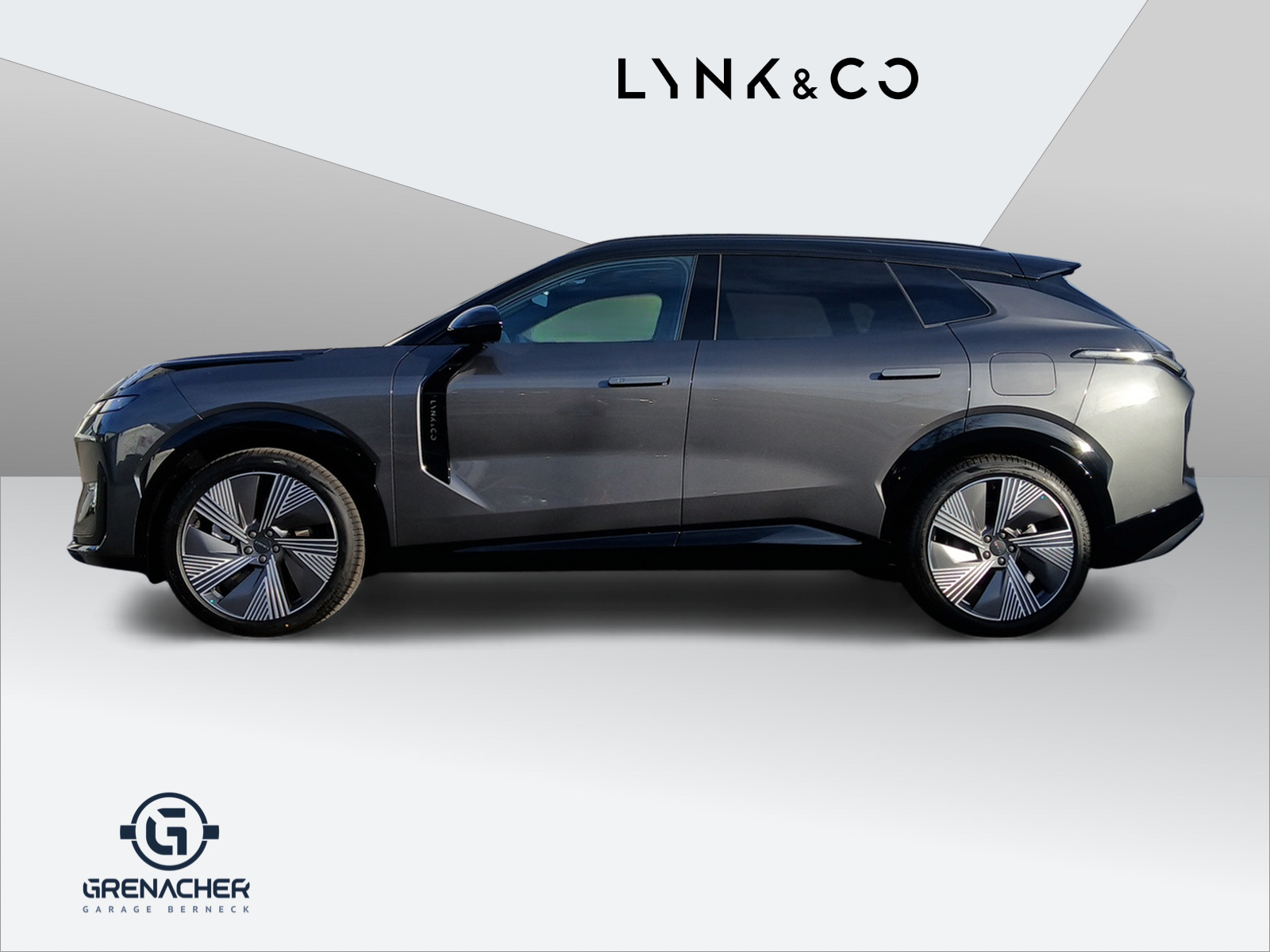 LYNK & CO 08-showroom-element-1