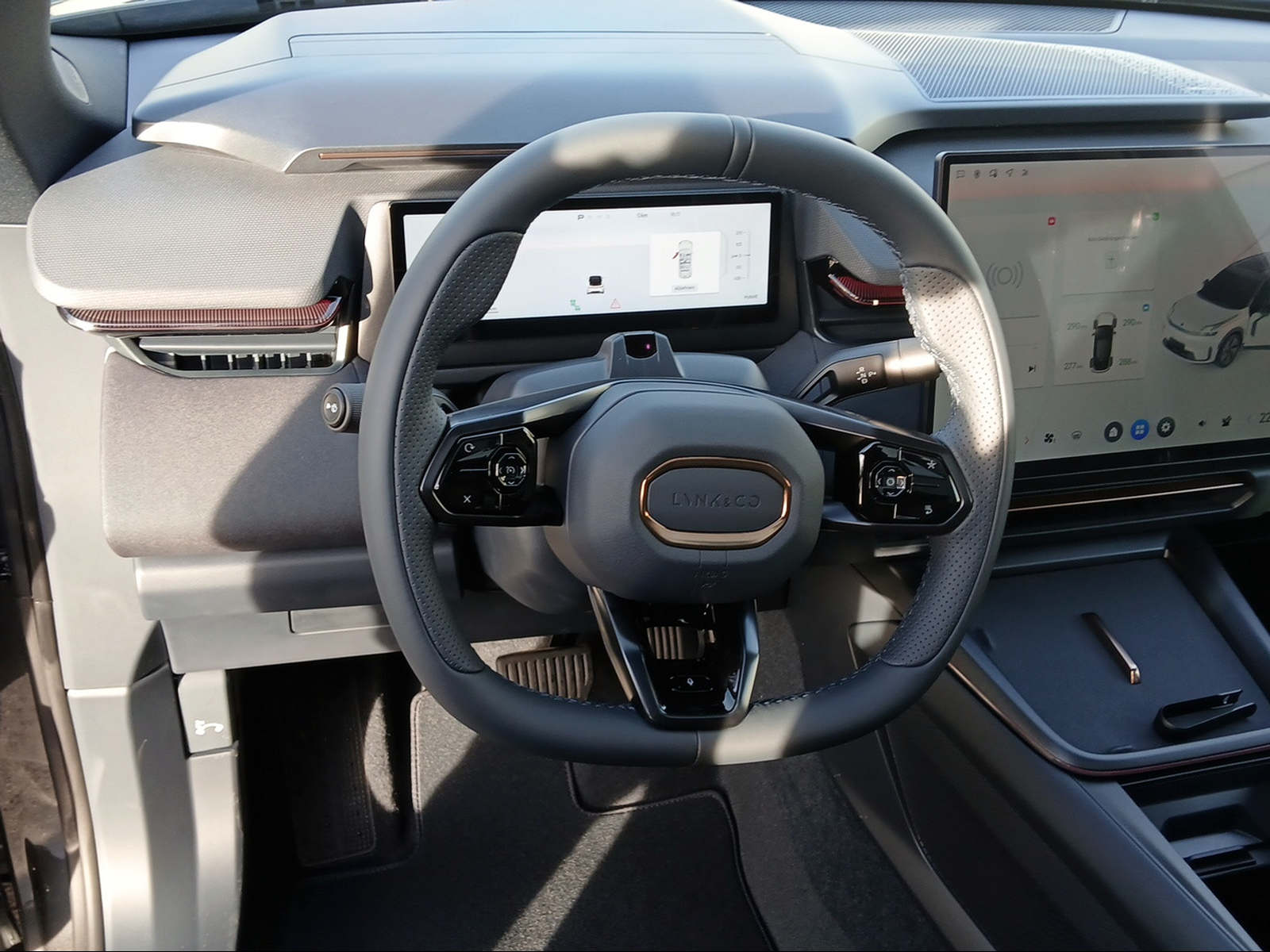 LYNK & CO 08-image-14