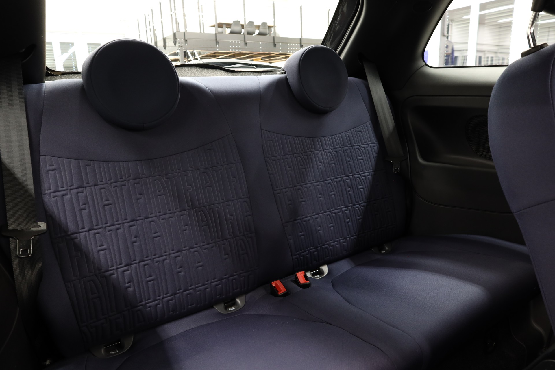FIAT 500 1.0 Hybrid Cult-image-13
