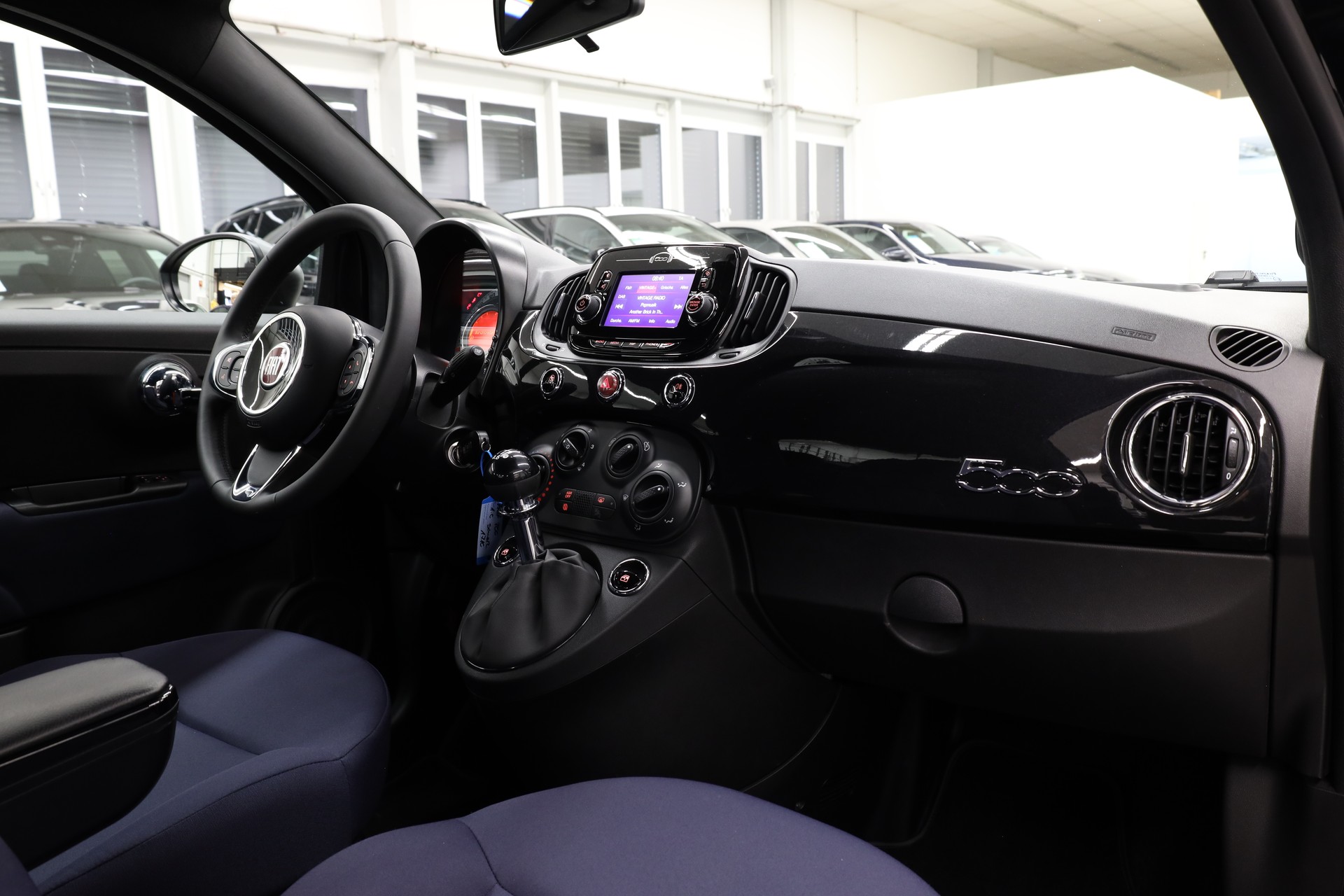 FIAT 500 1.0 Hybrid Cult-image-11