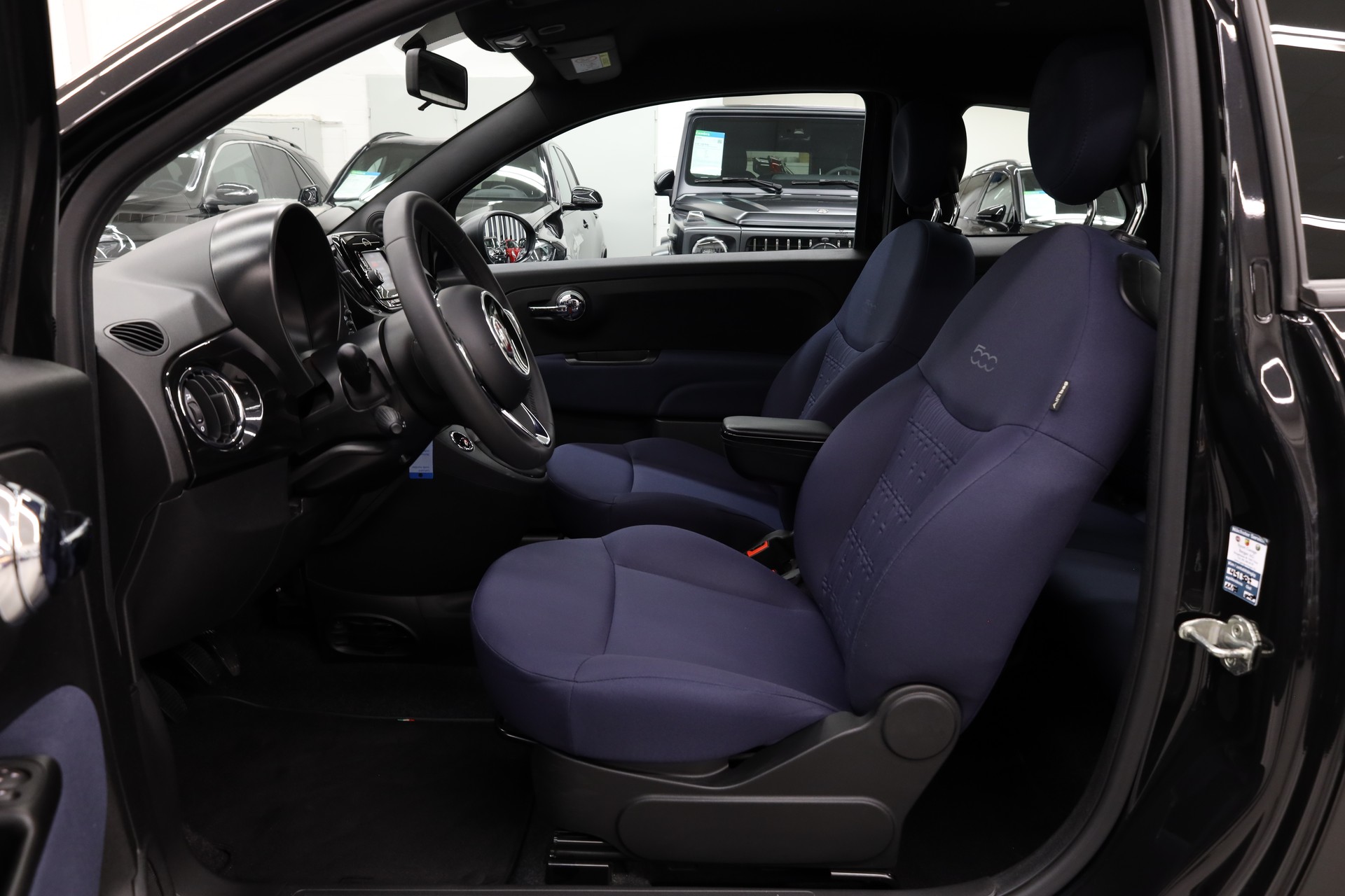 FIAT 500 1.0 Hybrid Cult-image-8