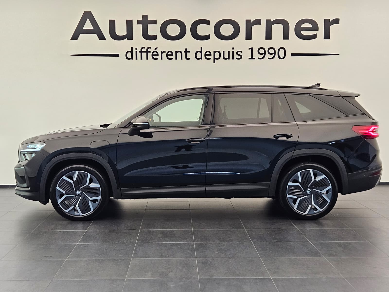 SKODA Kodiaq 1.5 TSI PHEV Selection-showroom-element-1