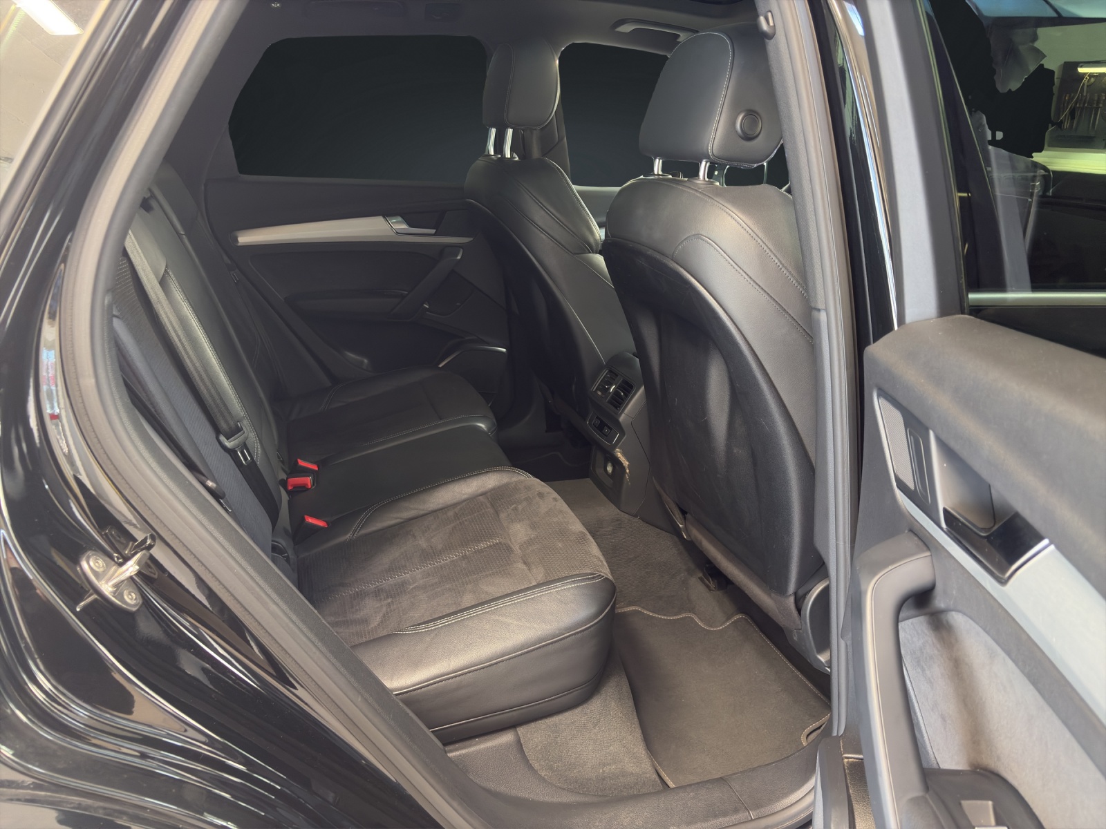AUDI SQ5 TDI quattro tiptronic-image-14